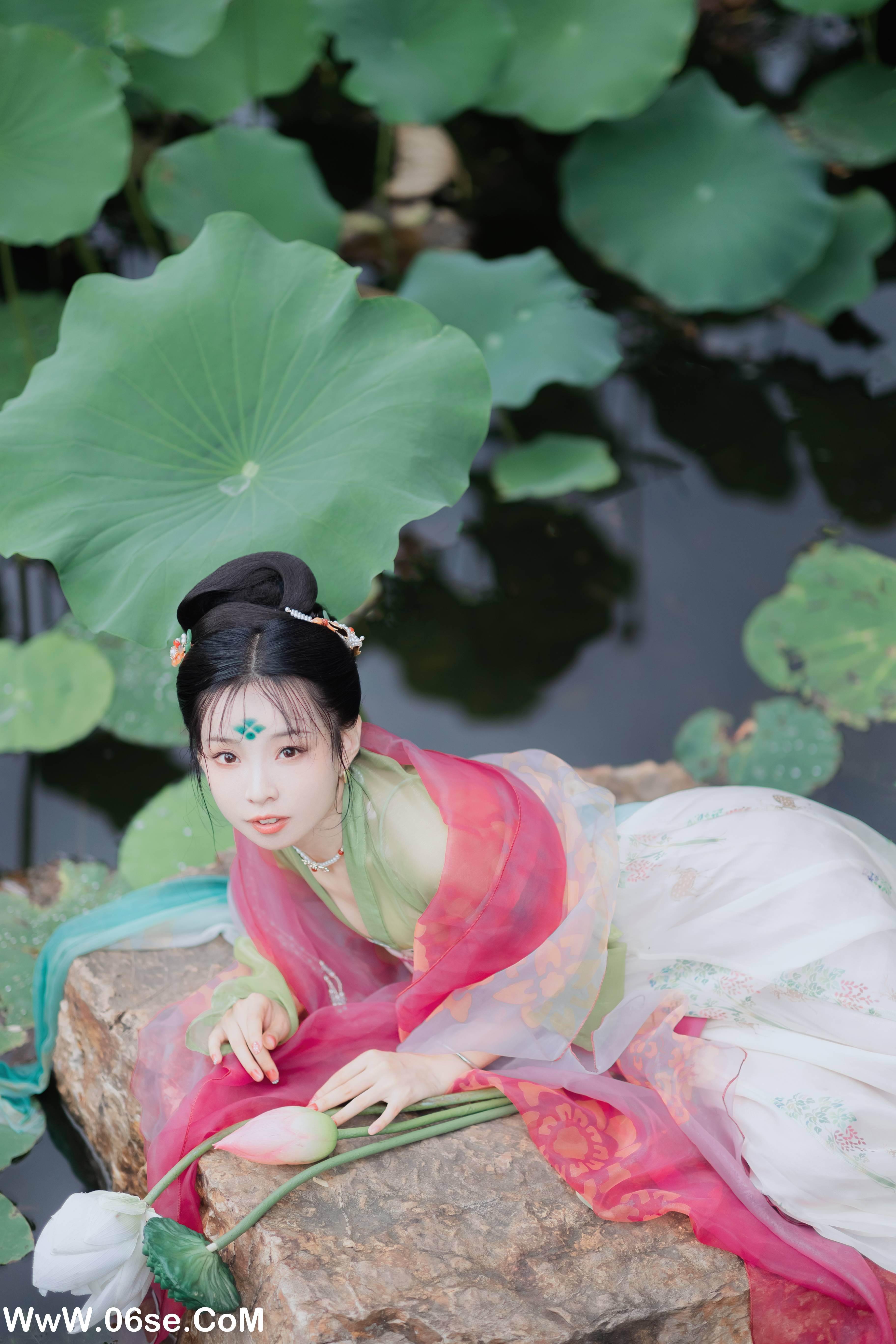 图片[21]-[YITUYU艺图语]2022.11.19 雨润别院 当年江浸月[32+1P／266MB]-六色网