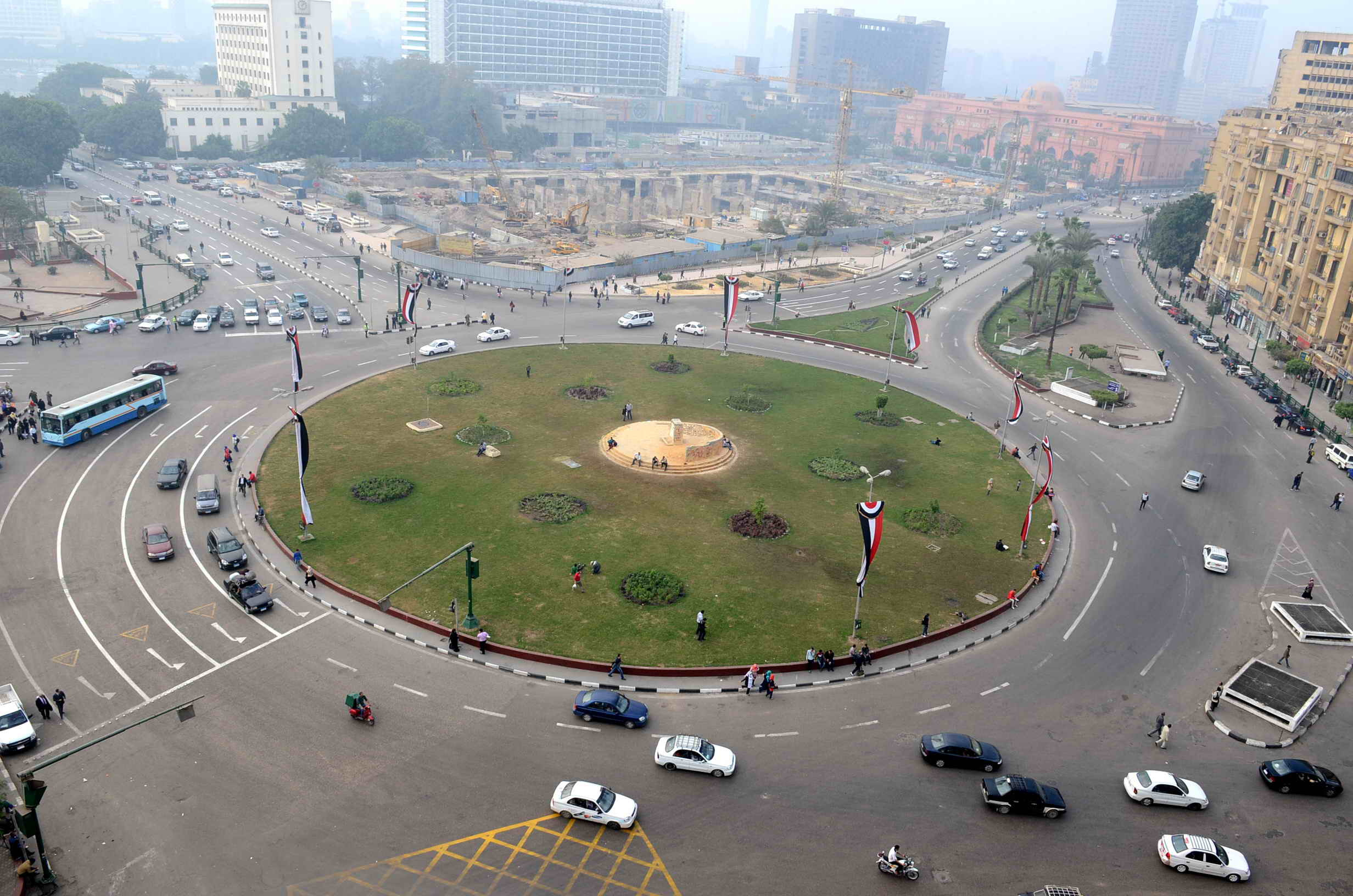 Вокруг площади. Tahrir Square. Тахрир сквер.