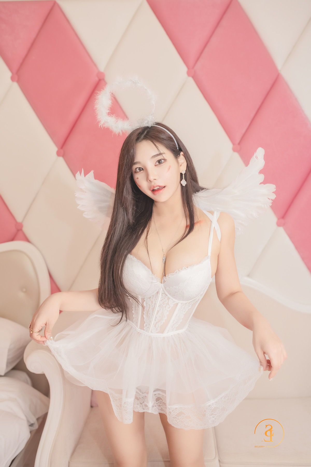 Zzyuri 쮸리, [SAINT Photolife] Pink Halloween 34