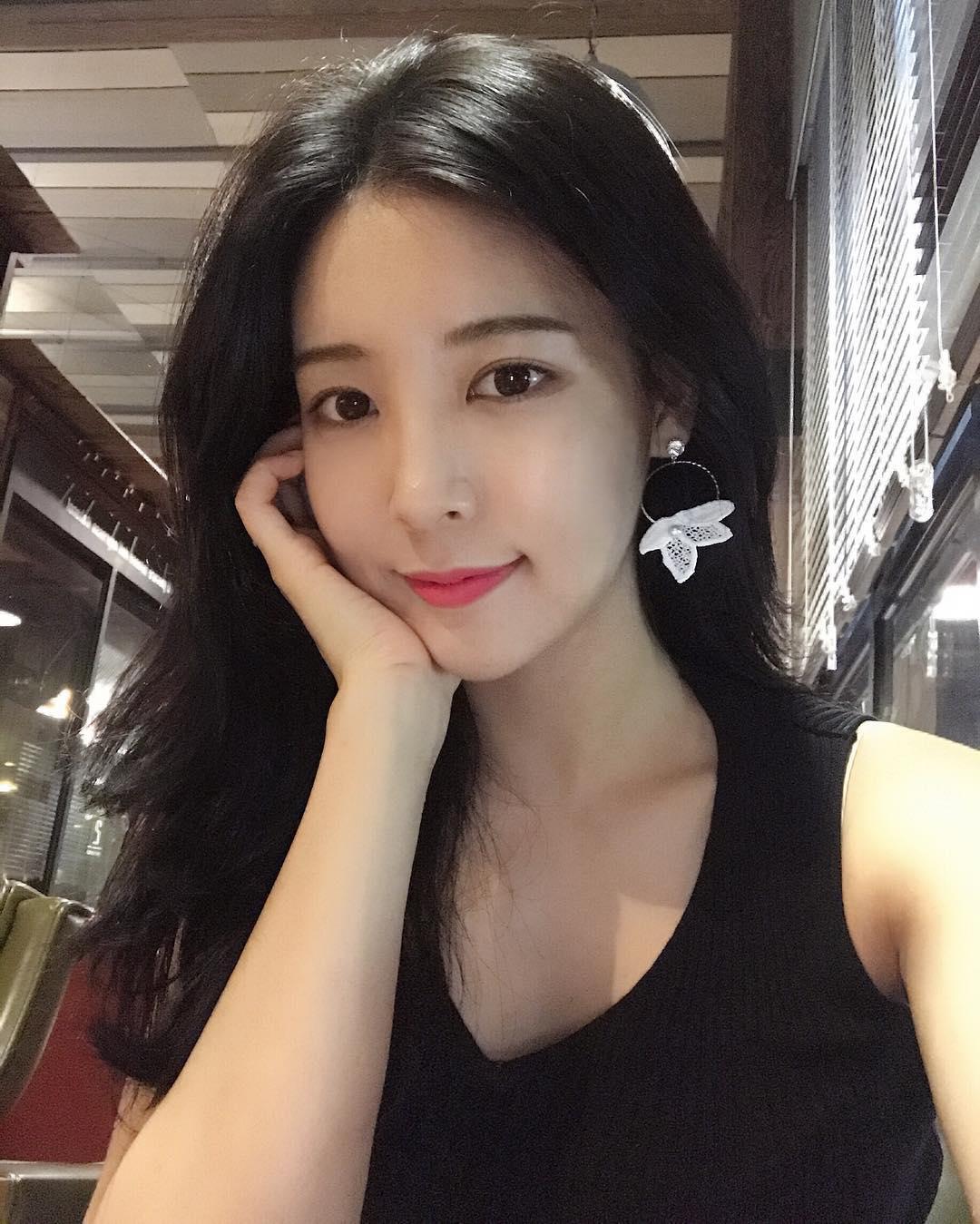 [Image: e8b461b5ffeac5a6d5fa2.jpg]