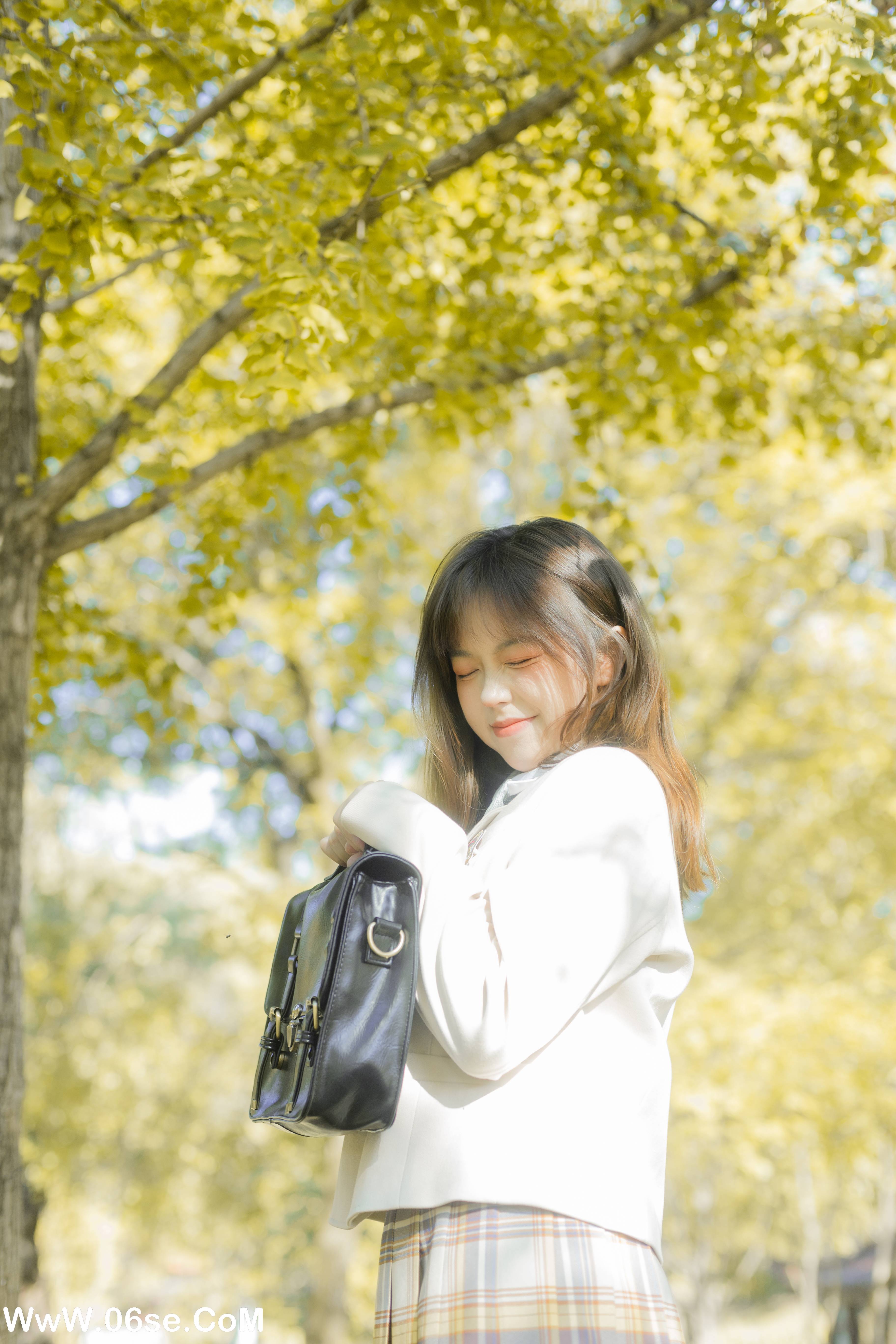 图片[32]-[YITUYU艺图语]2022.11.21 奶油味的秋 哈吉麻花[37+1P／355MB]-六色网