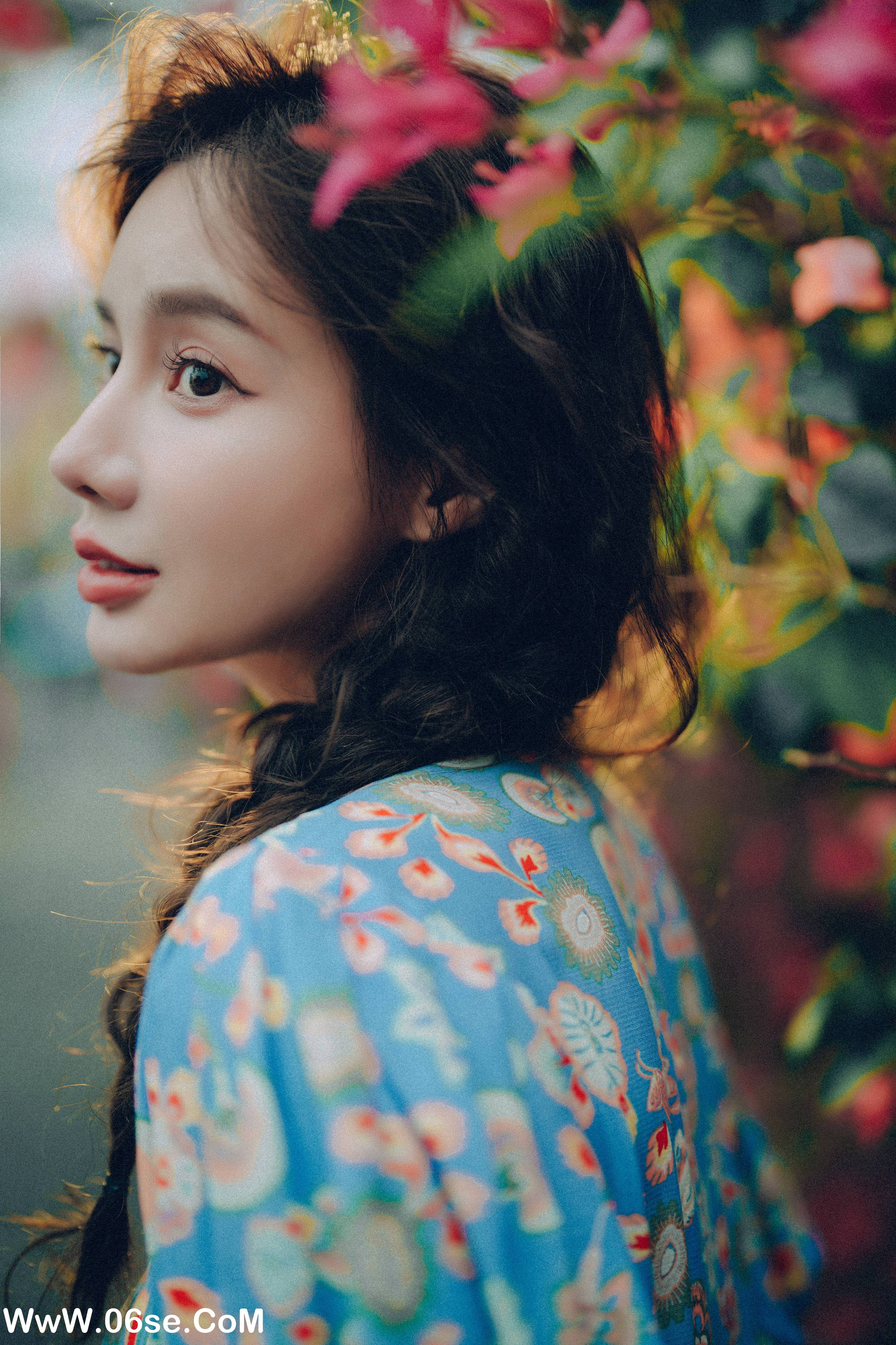 图片[30]-[YITUYU艺图语]2022.06.25 发光的发丝，三角梅瀑布下的女神 姝雯同学[55P-870.8M]-六色网