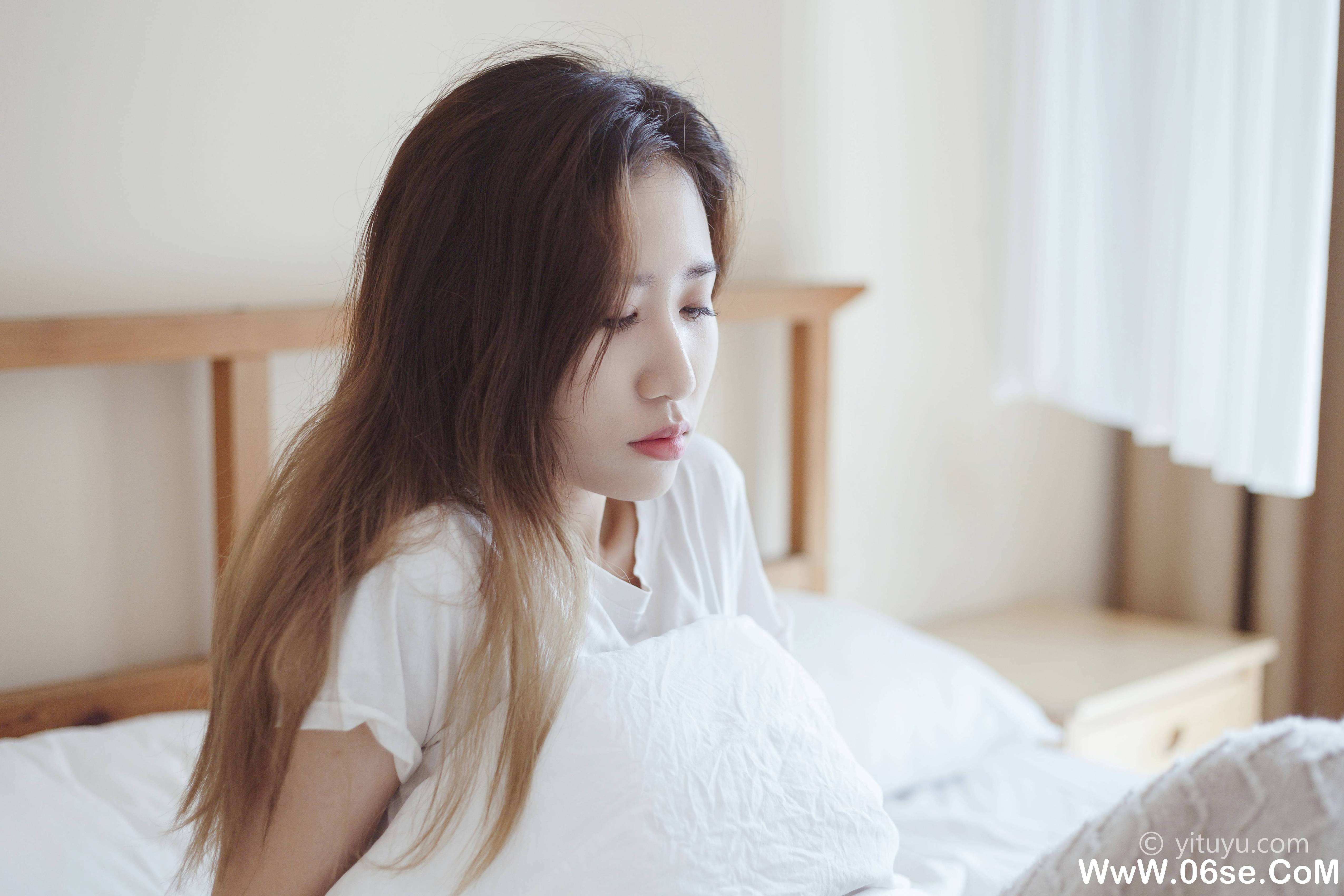 图片[9]-[YITUYU艺图语]2021.07.07 独自醒来 Jenny[35P／378MB]-六色网