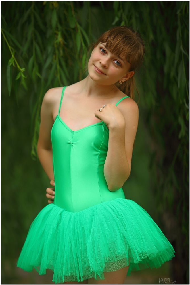 TEENMODELING LAUREN – GREENLEO 158P – Telegraph