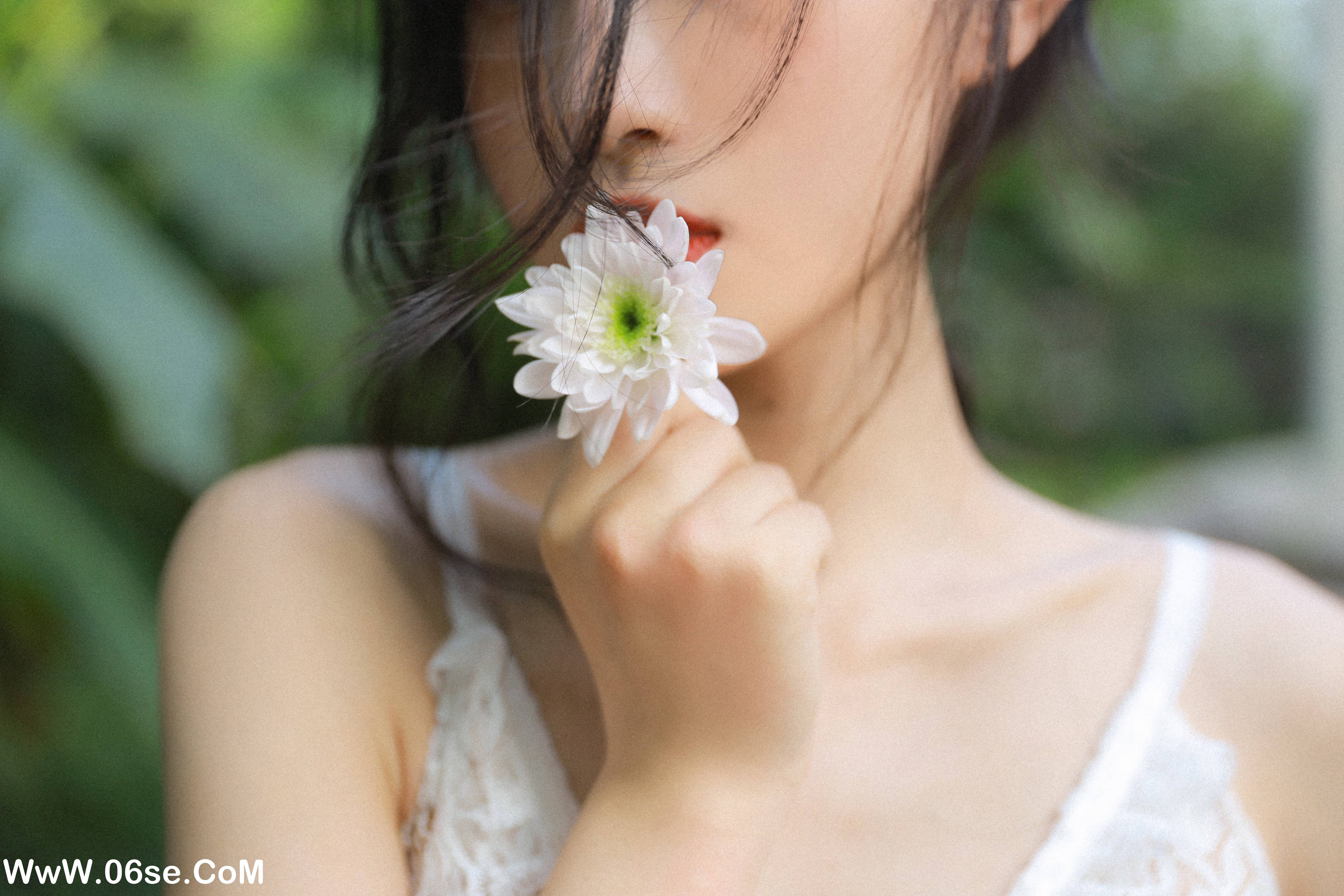 图片[3]-[YITUYU艺图语]2022.10.18 花与少女 立桃里矢[29+1P／227MB]-六色网