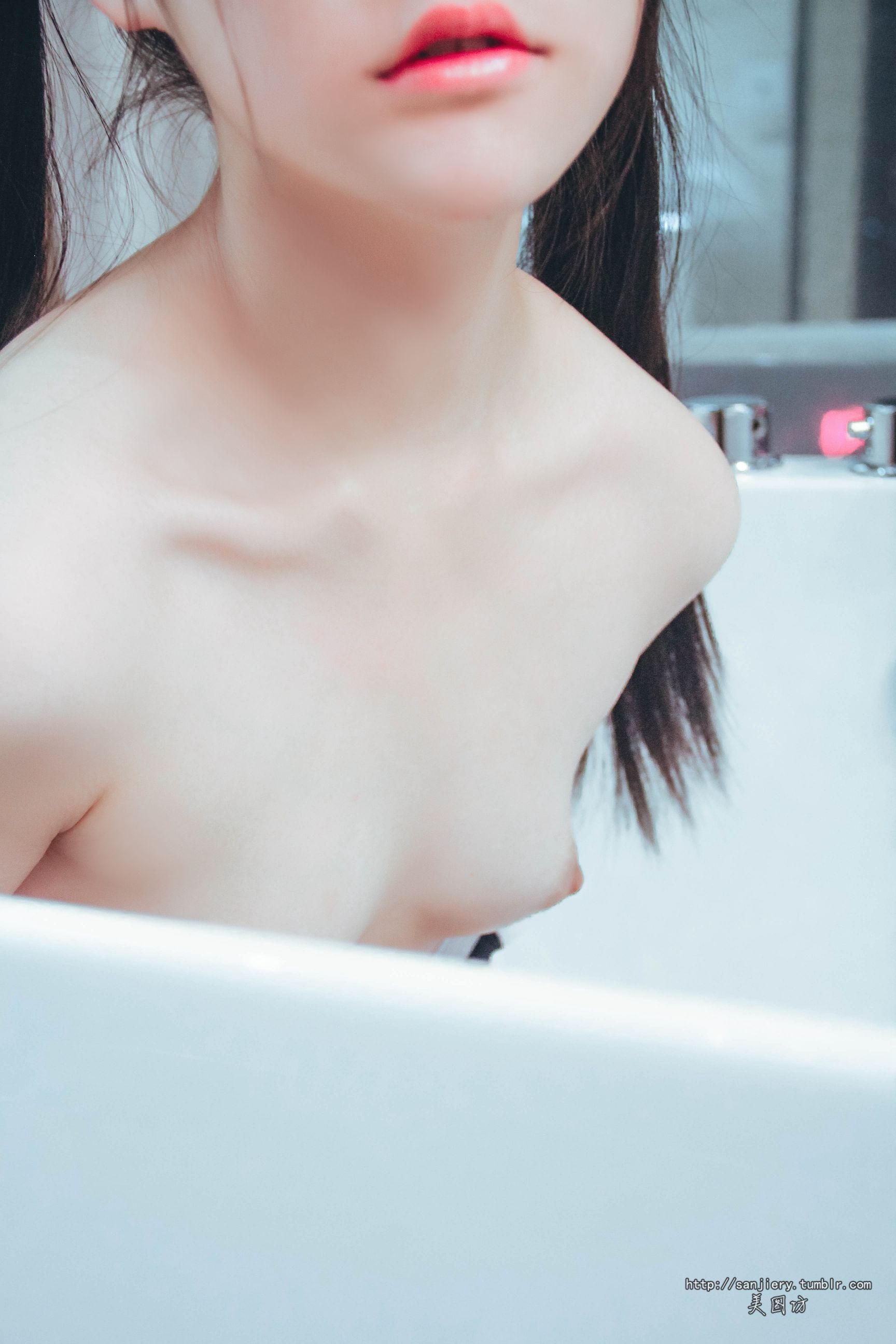 团子少女-沐浴少女[81P] 18