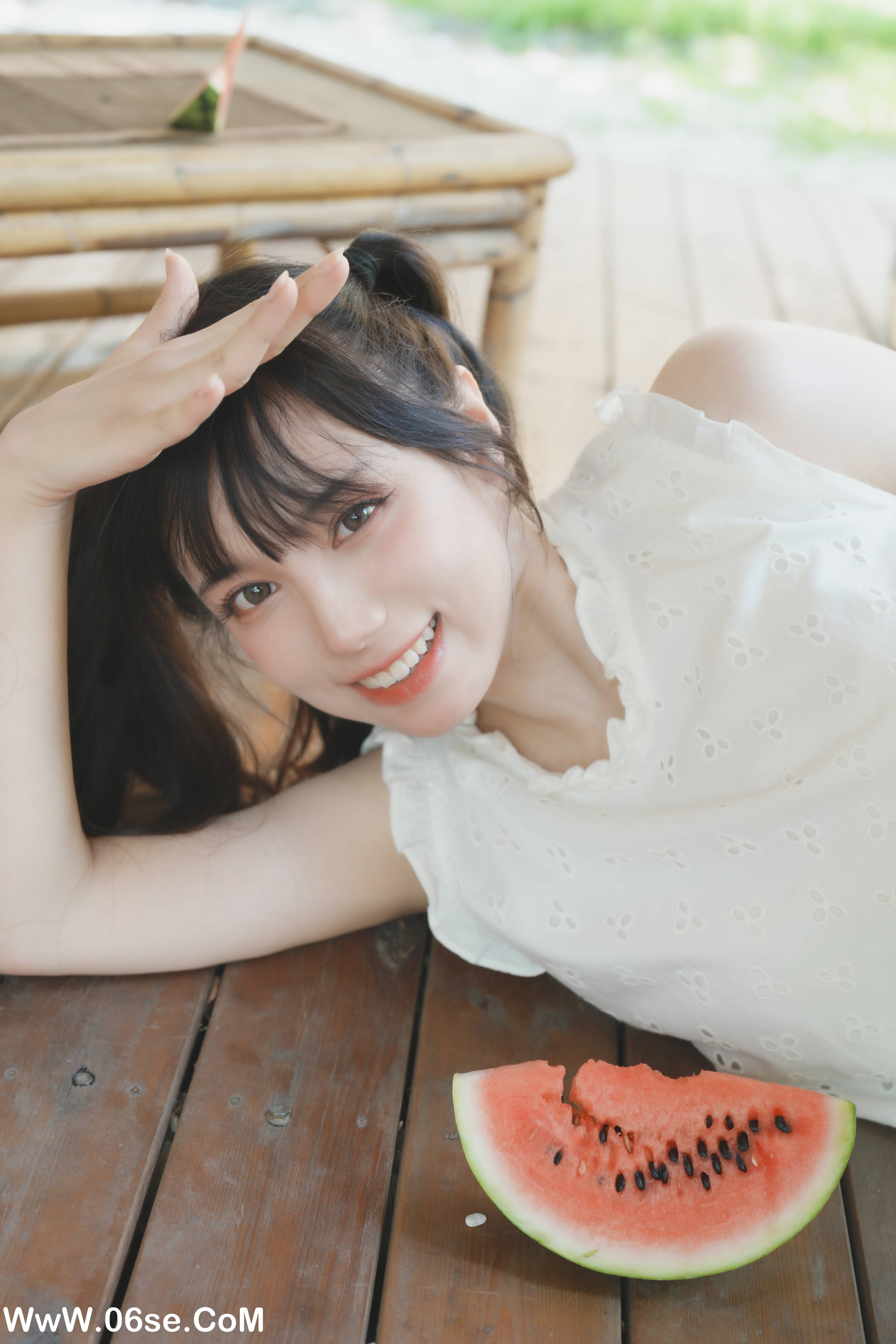 图片[16]-[YITUYU艺图语]2022.09.05 夏日少女与西瓜 贰加六[38+1P／147MB]-六色网