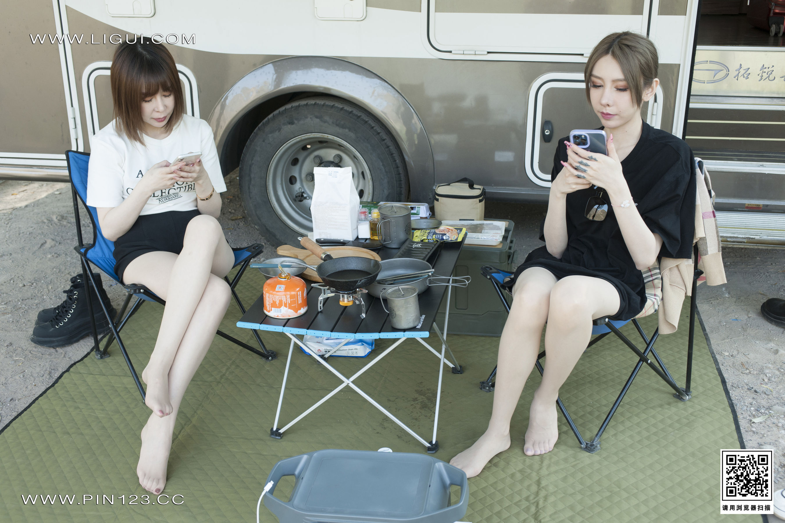 [丽柜Ligui]_兔子＆Vicky_香丝露营-写真图集共129P 9