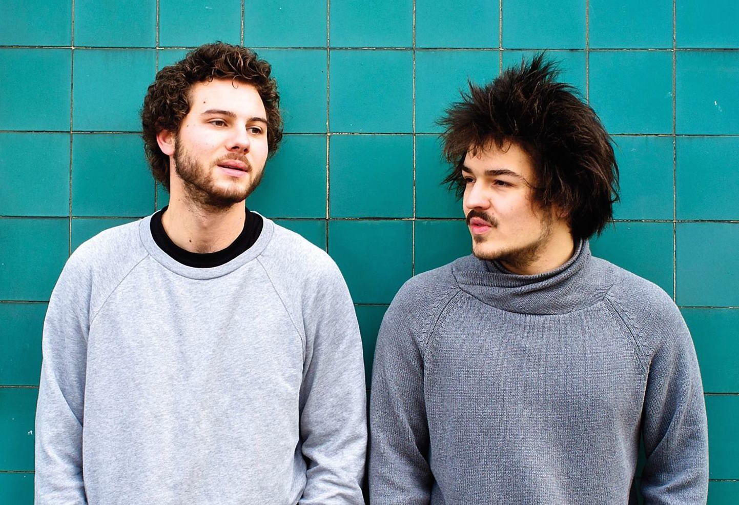 Milky chance stolen dance перевод. Milky chance. Клеменса Ребайна. Milky chance Band. Milky chance logo.