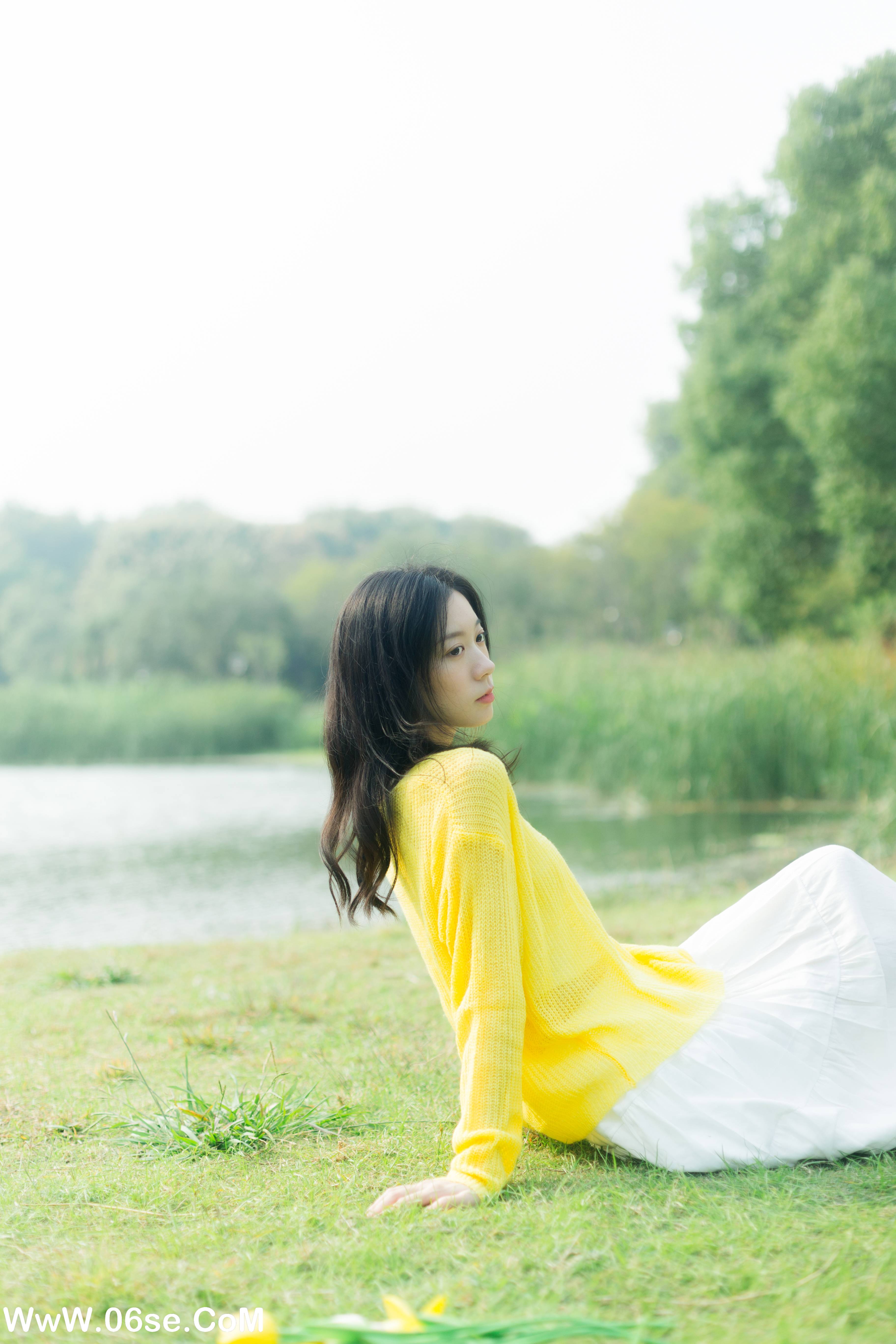 图片[24]-[YITUYU艺图语]2022.11.26 秋风轻轻 饲猫少女-[37+1P／342MB]-六色网