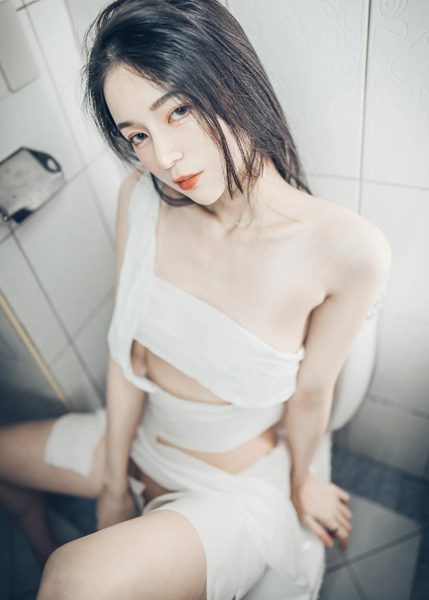 仙仙辰生日最大尺度呈現?實體寫真電子版限定尺度?內容超級豐富 用心 Vol.02 21