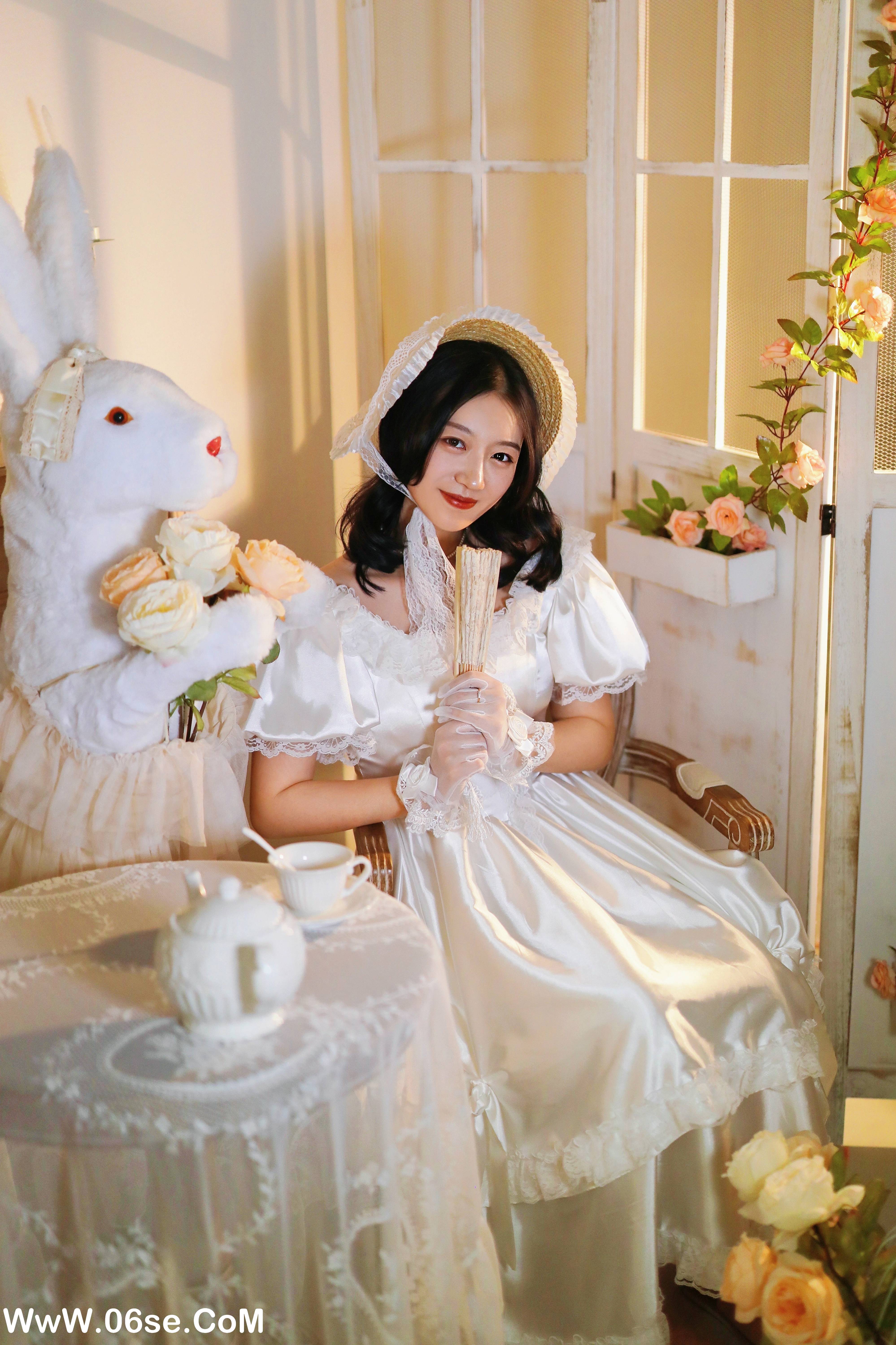 图片[32]-[YITUYU艺图语]2022.10.11 掉入兔子洞的爱丽丝 雨芳[31+1P／376MB]-六色网