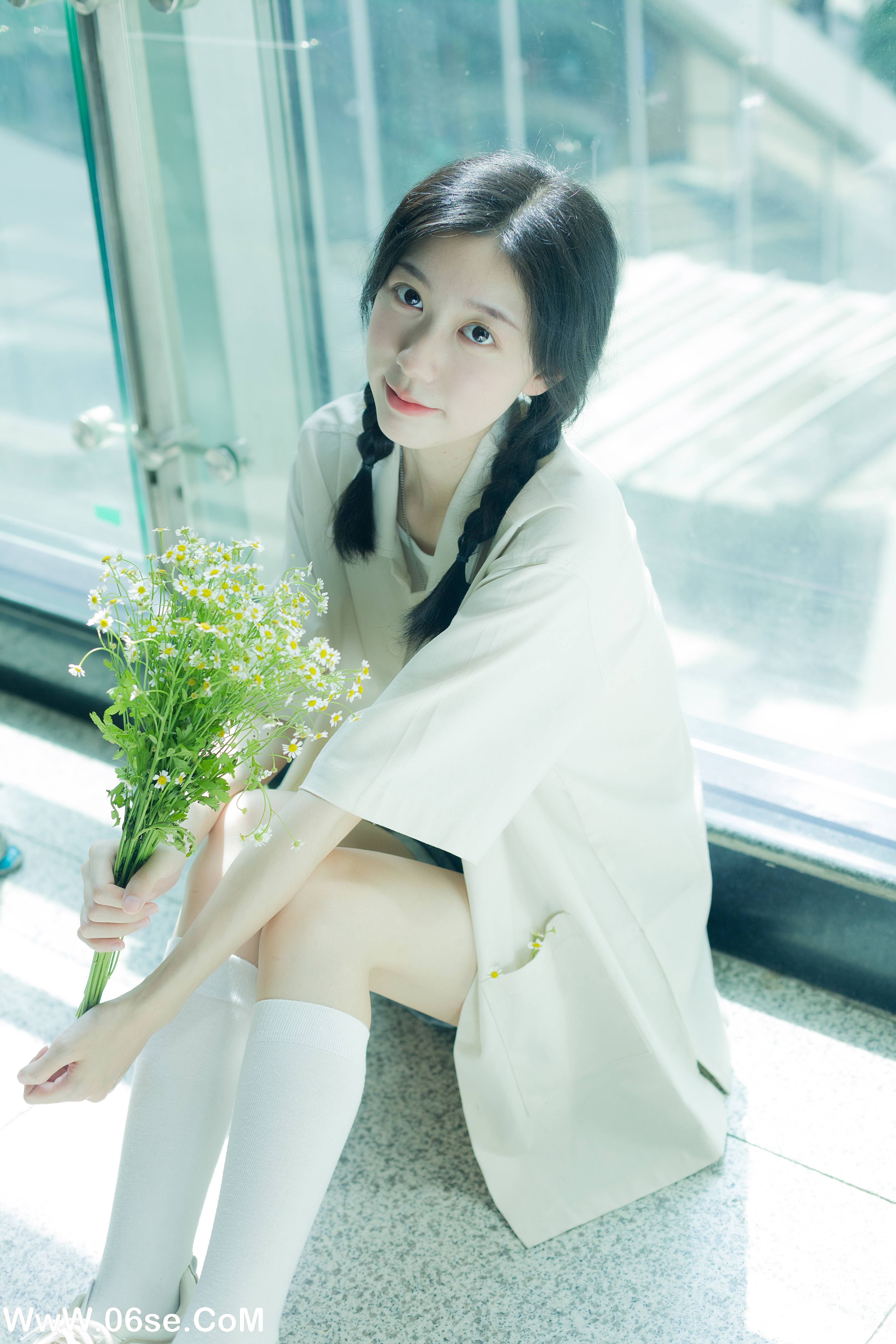 图片[10]-[YITUYU艺图语]2022.08.22 地铁奇遇记 饲猫少女-[38+1P／340MB]-六色网