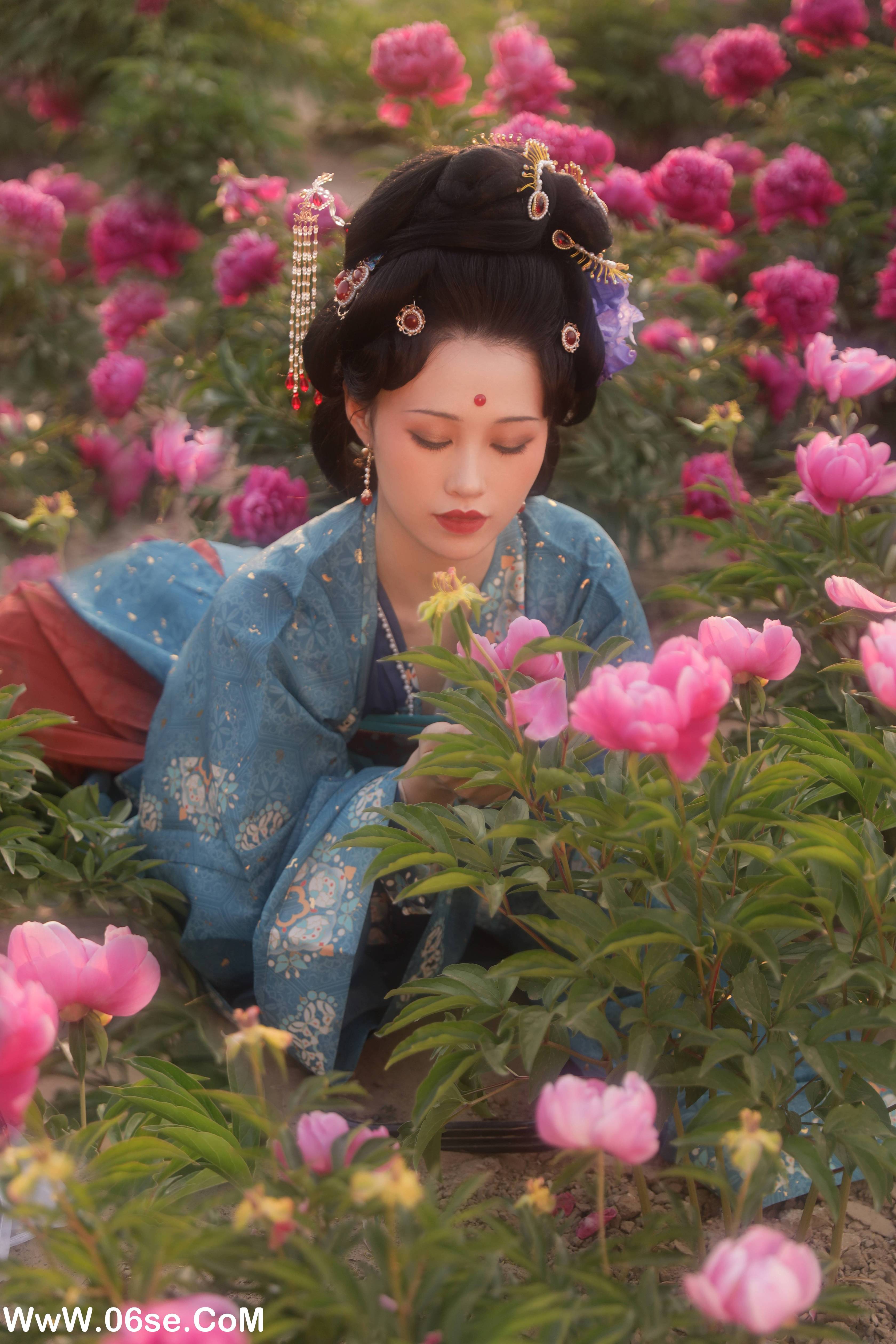 图片[11]-[YITUYU艺图语]2022.08.17 三郎的盛世，有你 青霜鹅[24+1P／350MB]-六色网