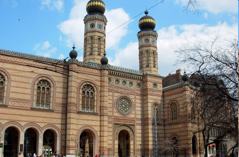 LUGAR DE INTERÉS Gran Sinagoga, 1859. La segunda sinagoga más grande del mundo.