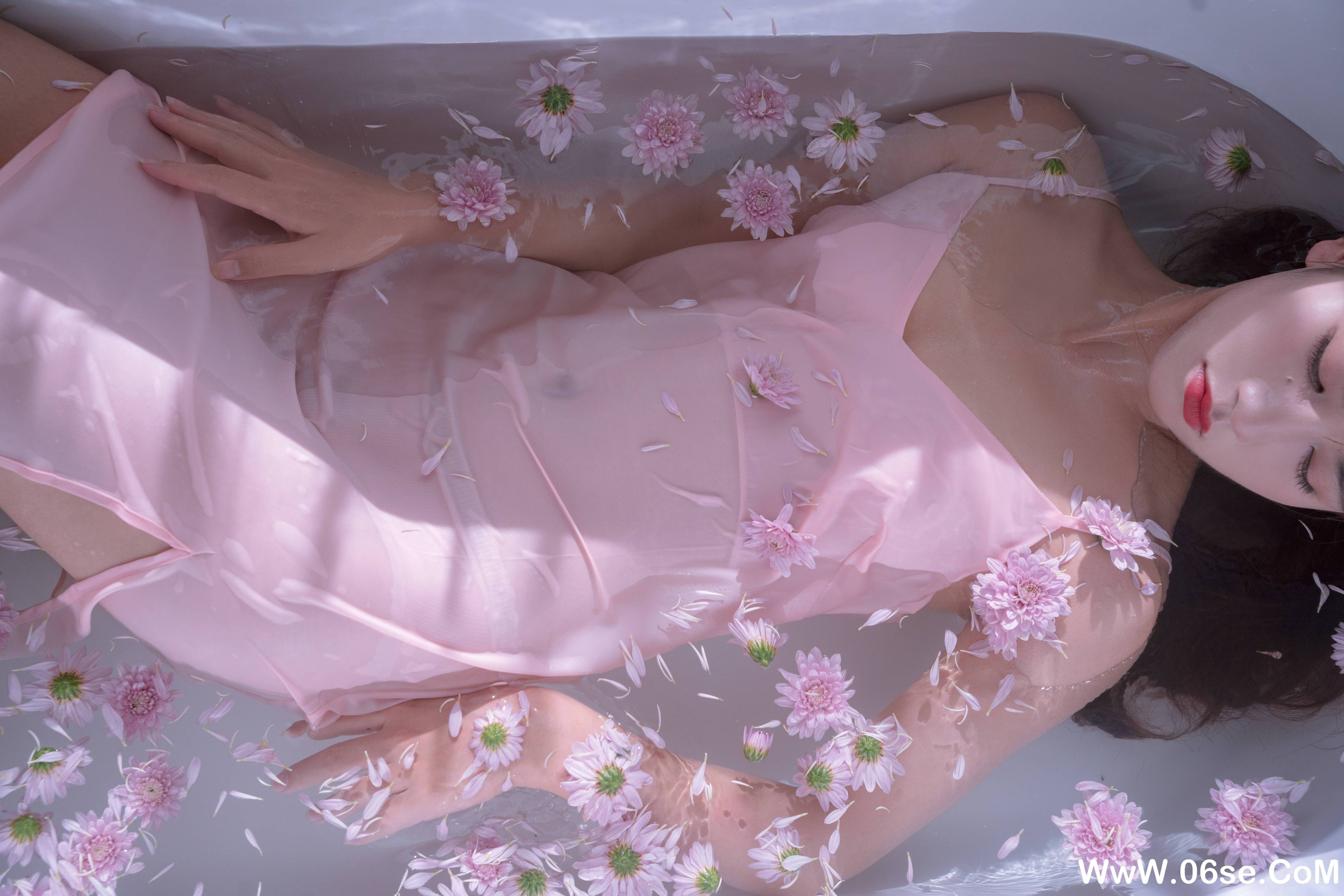 图片[4]-[YITUYU艺图语]2021.11.22 少女梦 落痣_[32+1P／648MB]-六色网
