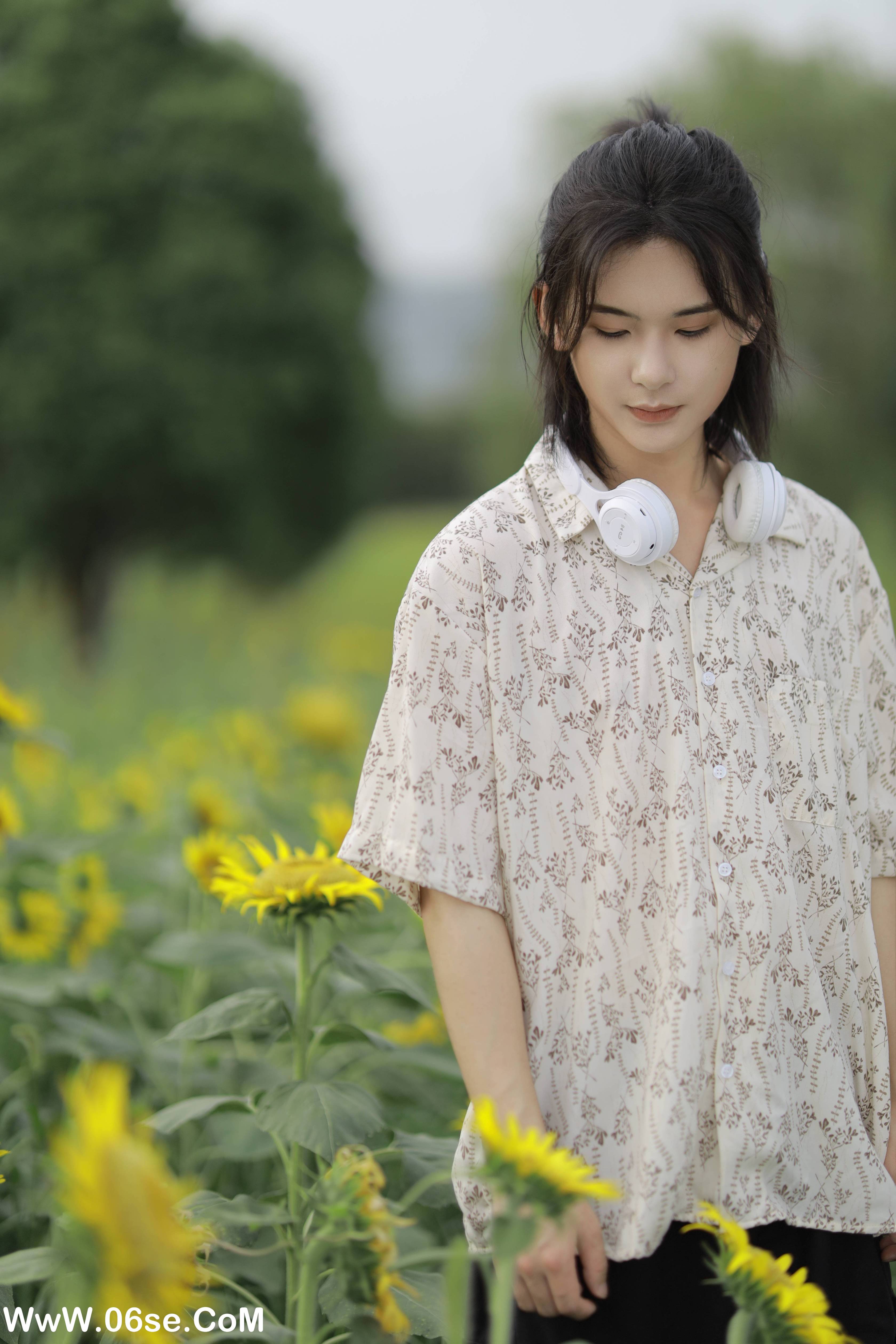 图片[17]-[YITUYU艺图语]2022.10.23 向日葵少年 喻喻喻喻幸[21+1P／181MB]-六色网