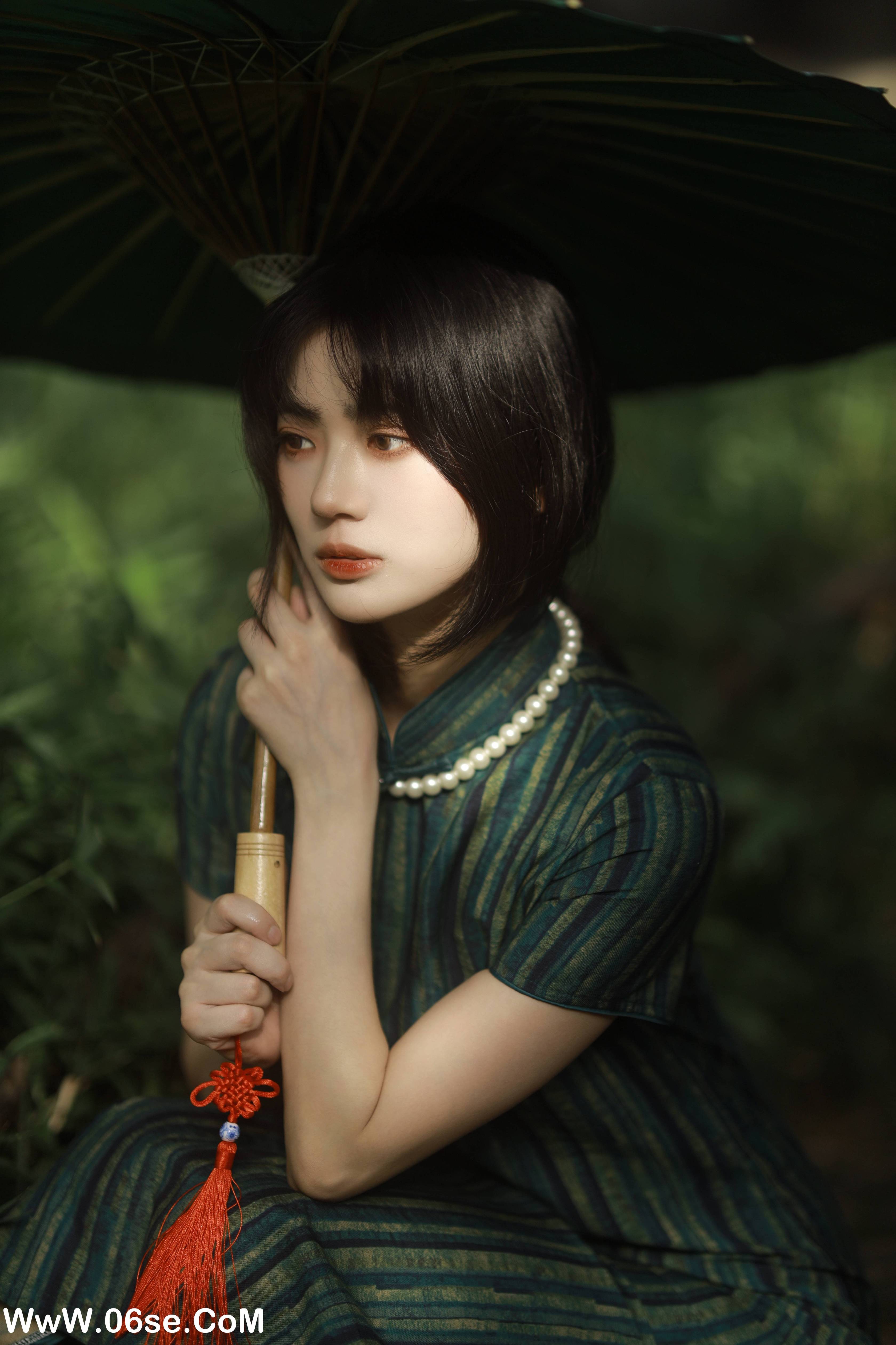 图片[4]-[YITUYU艺图语]2022.11.05 绿意旗袍 Elikaka[35+1P／357MB]-六色网