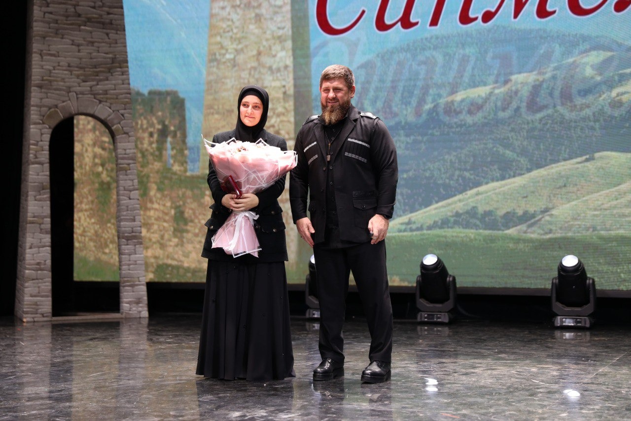 Министр культуры Чечни Айшат Кадырова