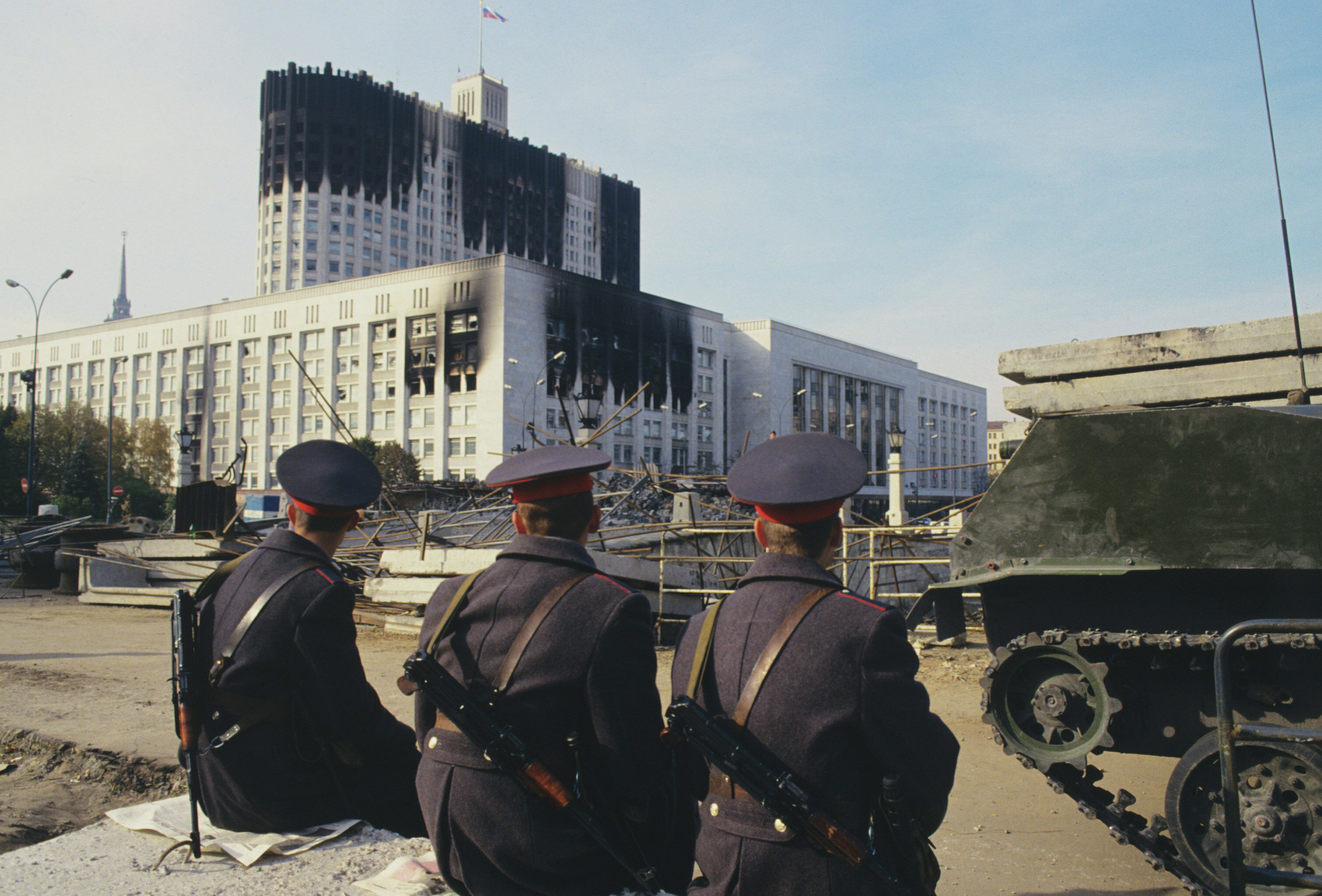 Фото расстрел белого дома в 1993 году