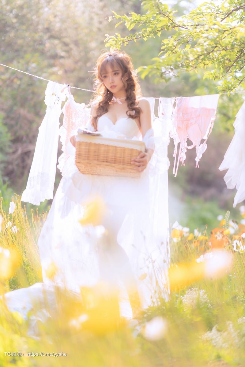 [Cos]过期米线线喵 NO - 晒衣服 [41P] 29