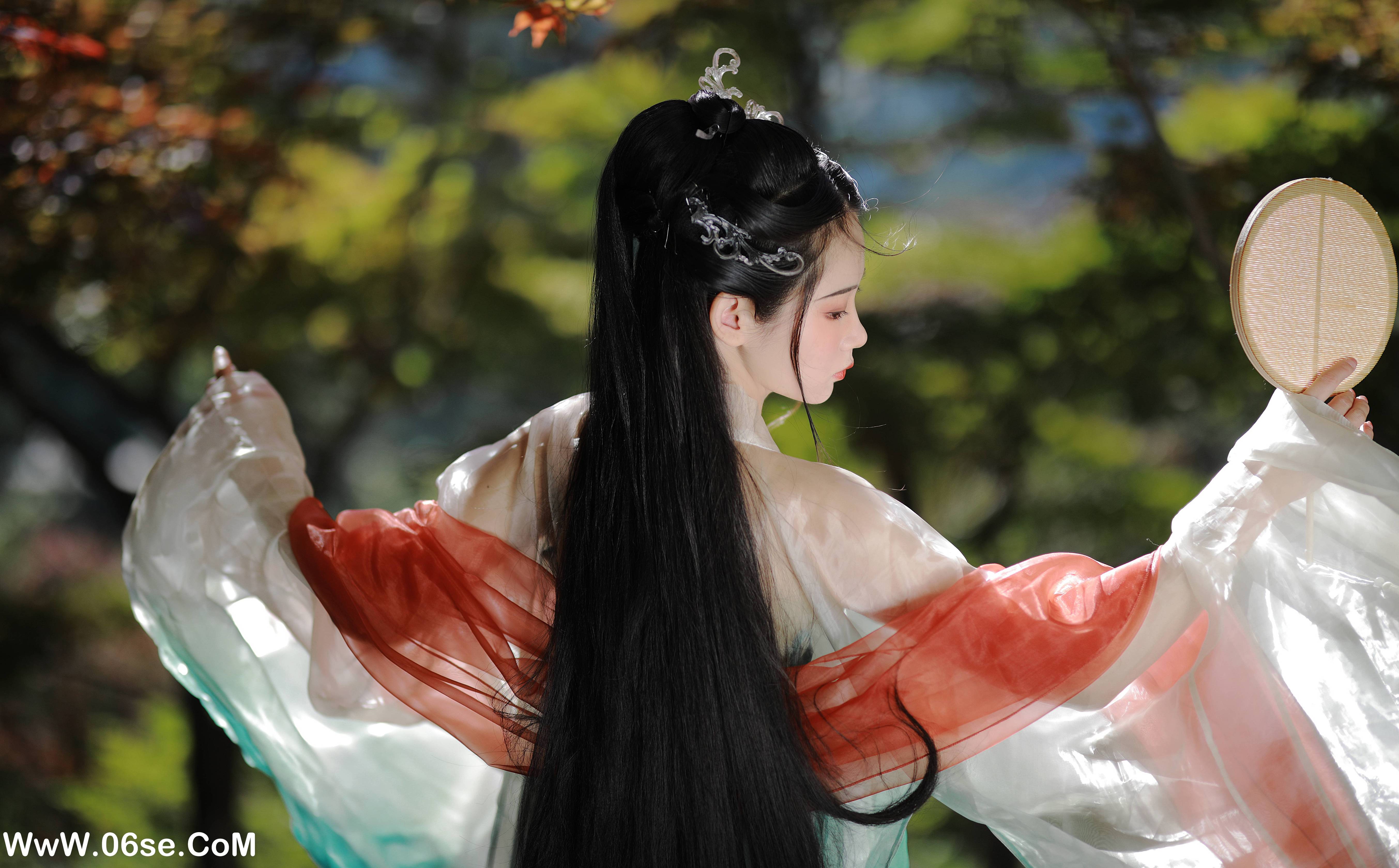 图片[13]-[YITUYU艺图语]2022.12.04 休言万事转头空 落花人独立[33+1P／708MB]-六色网