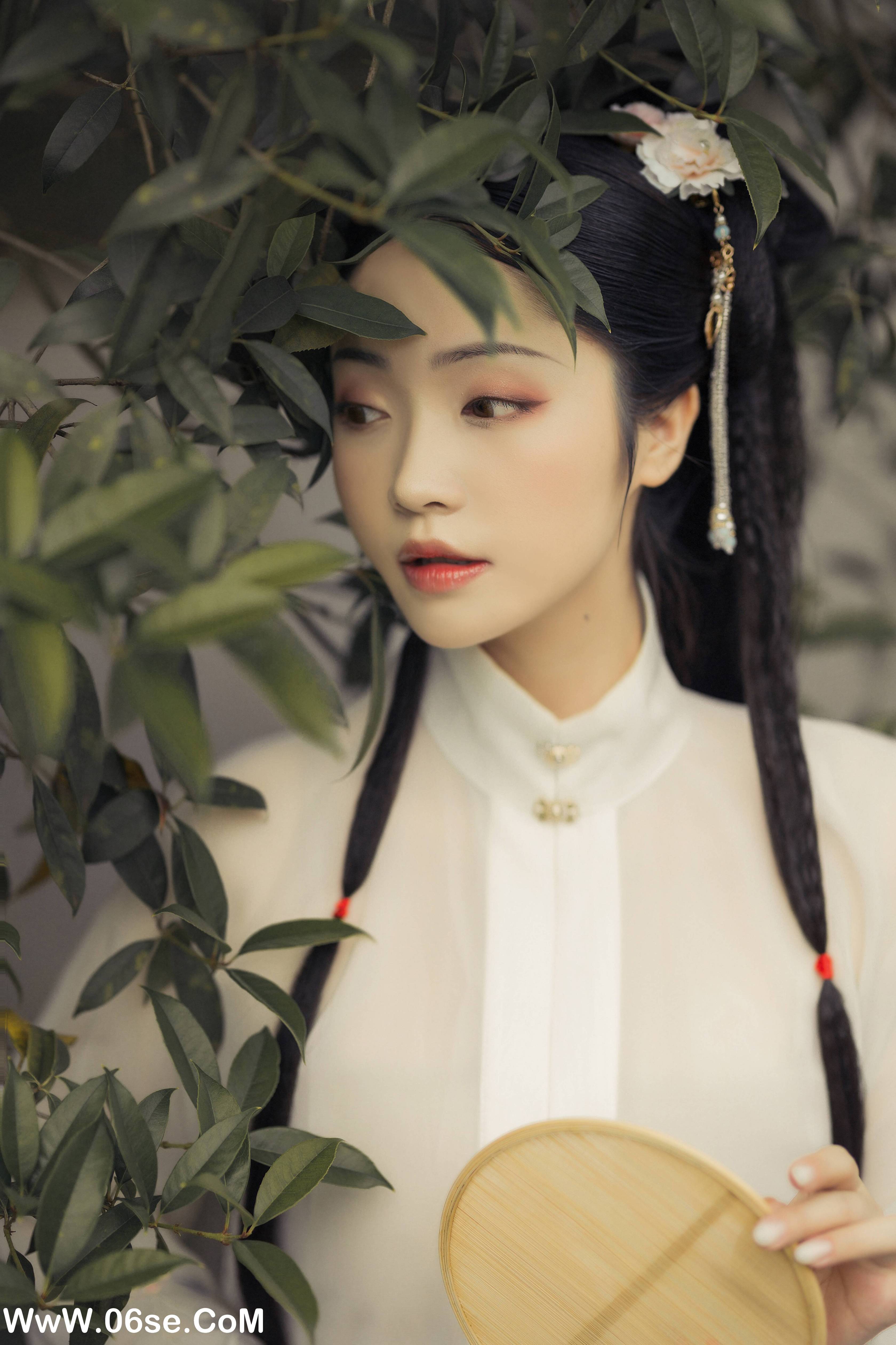 图片[5]-[YITUYU艺图语]2022.08.19 庭院深几许 胡毛毛斯基[20+1P／195MB]-六色网