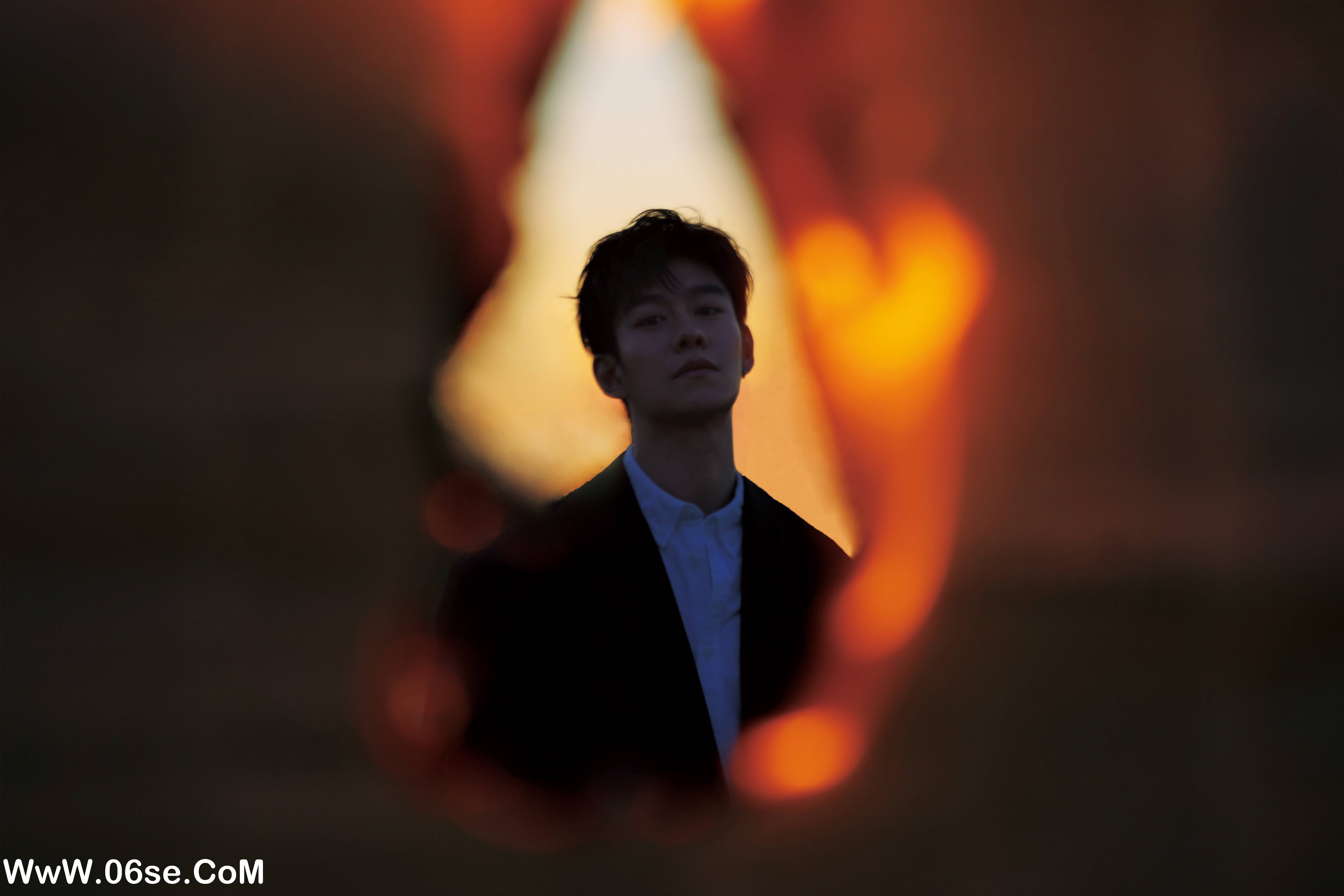 图片[25]-[YITUYU艺图语]2022.07.30 长夜将至 娄鸣_[26+1P／195MB]-六色网