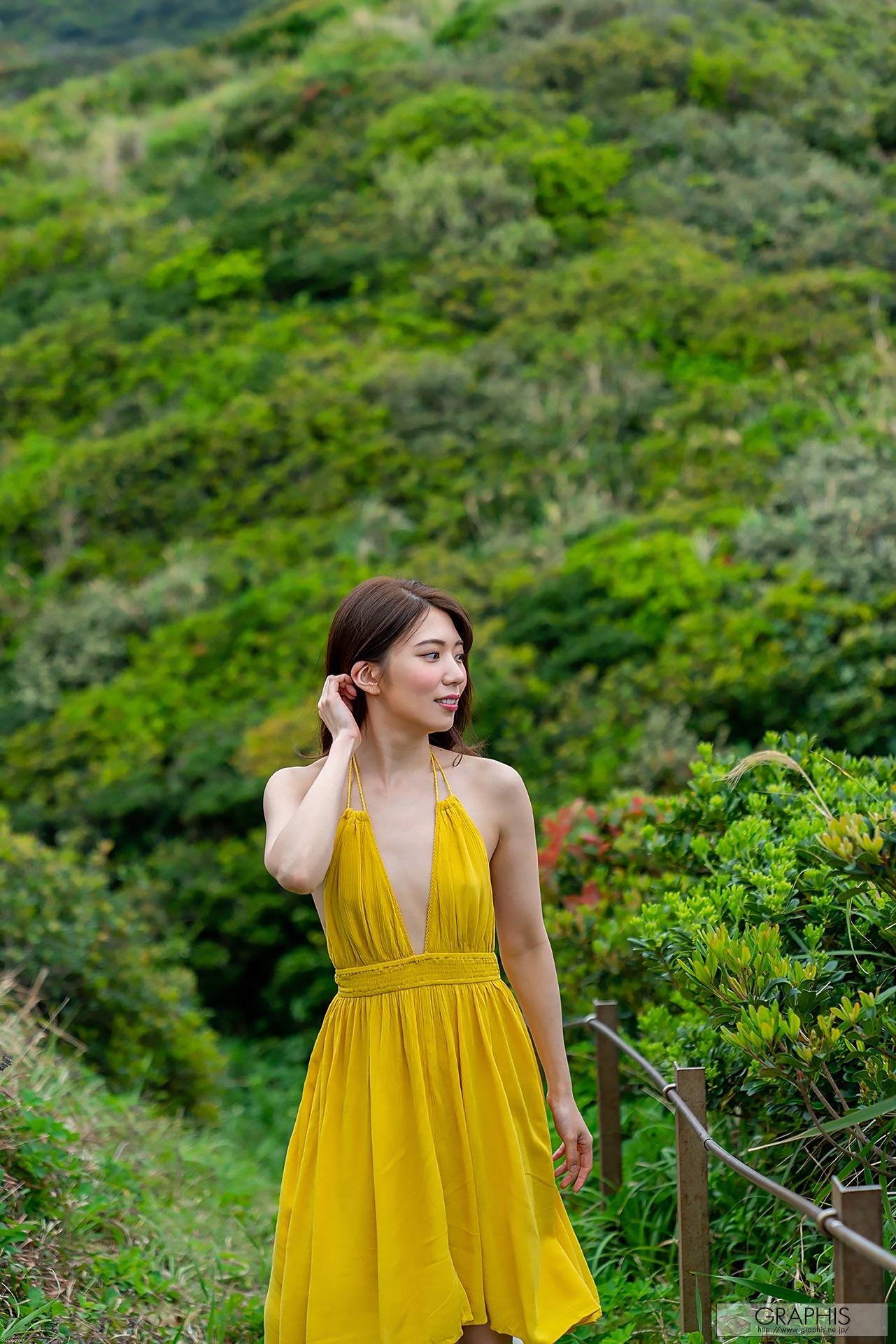 [Graphis] Gals - Aika Yamagishi 山岸逢花 200P 2