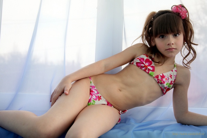 [Image: edb95617649f8d2dc00a3.jpg]