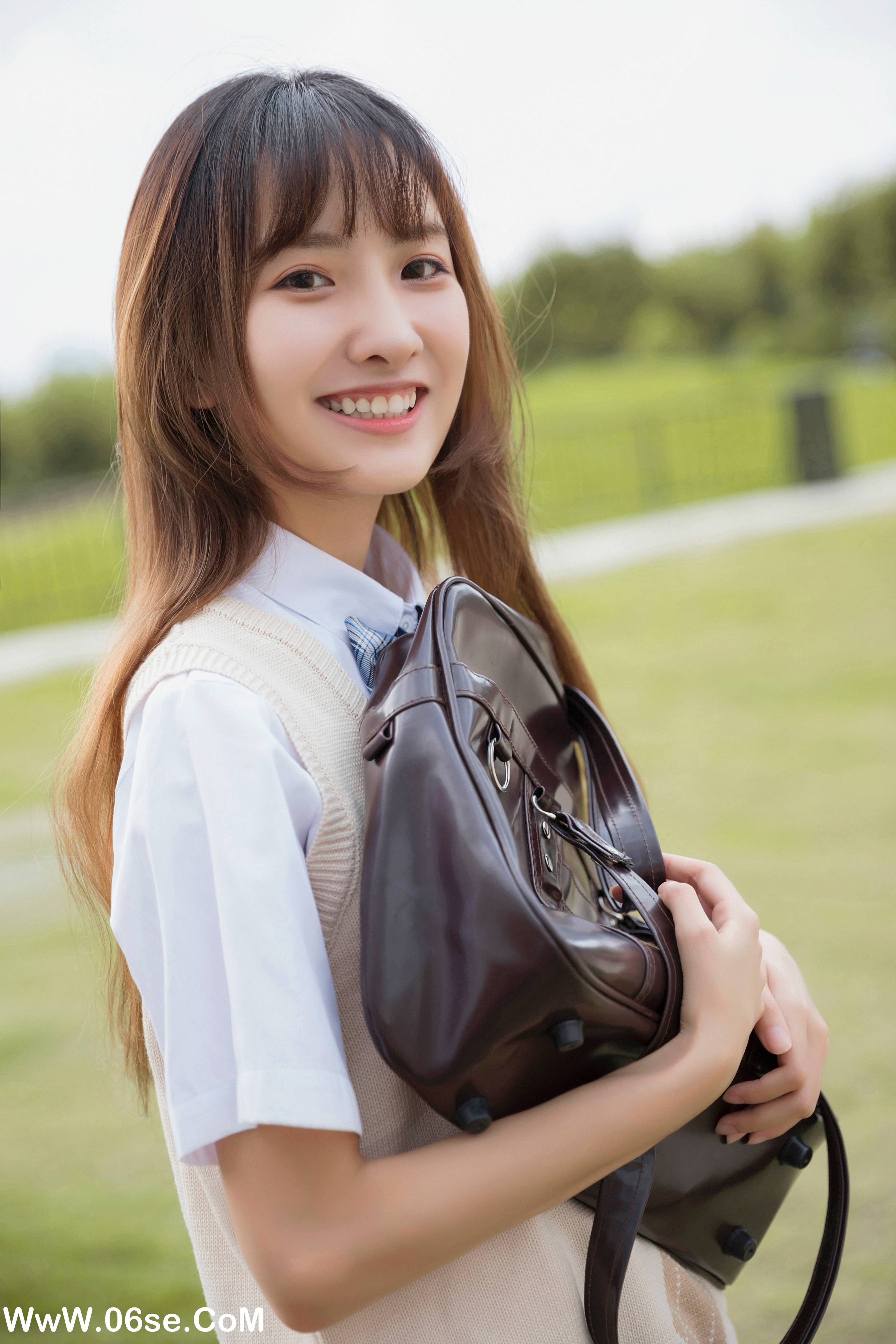 图片[10]-[YITUYU艺图语]2022.06.17 属于JK的夏天 Ria李礼礼[31P-492.92MB]-六色网