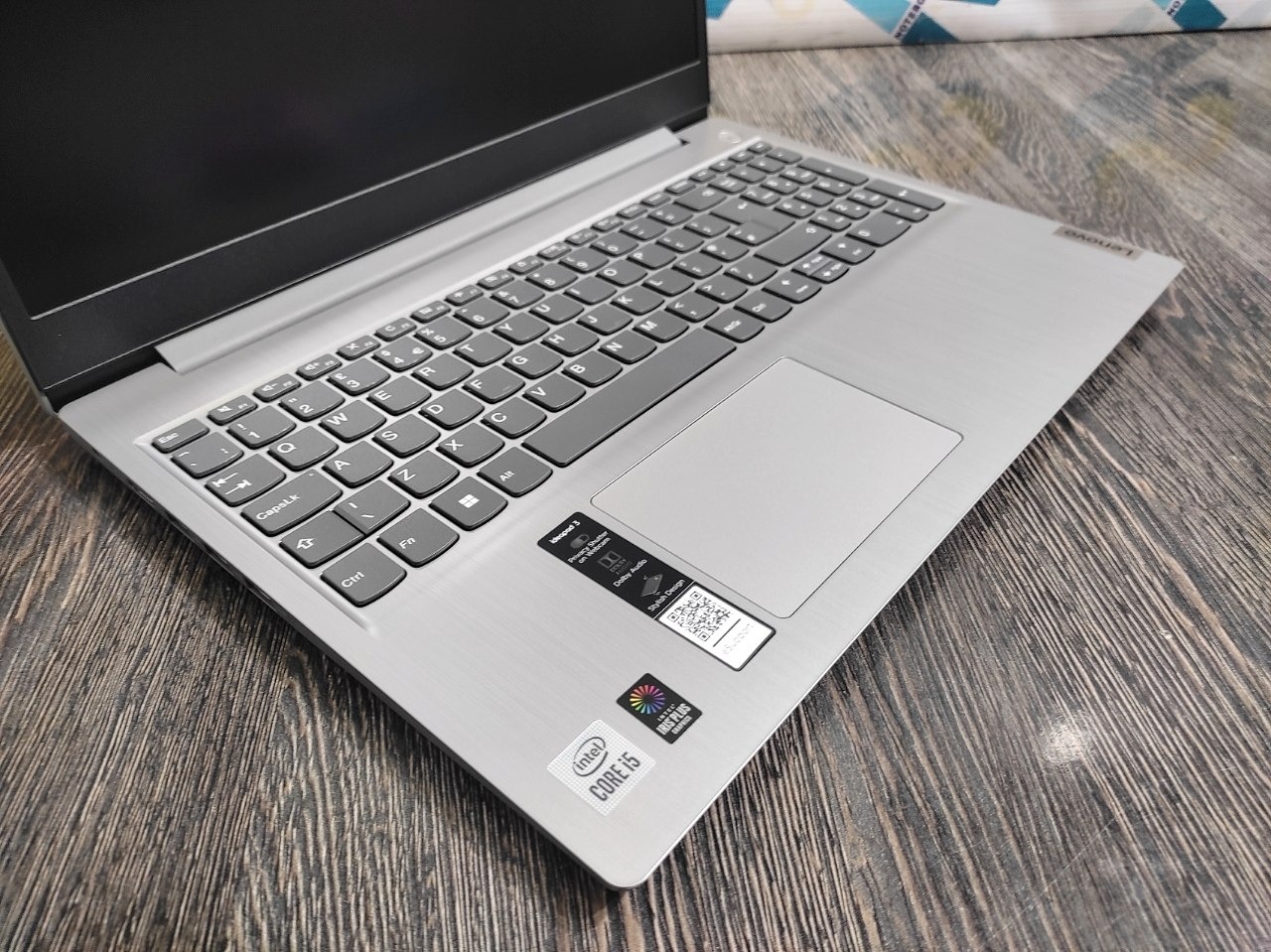 Lenovo i7 13700h