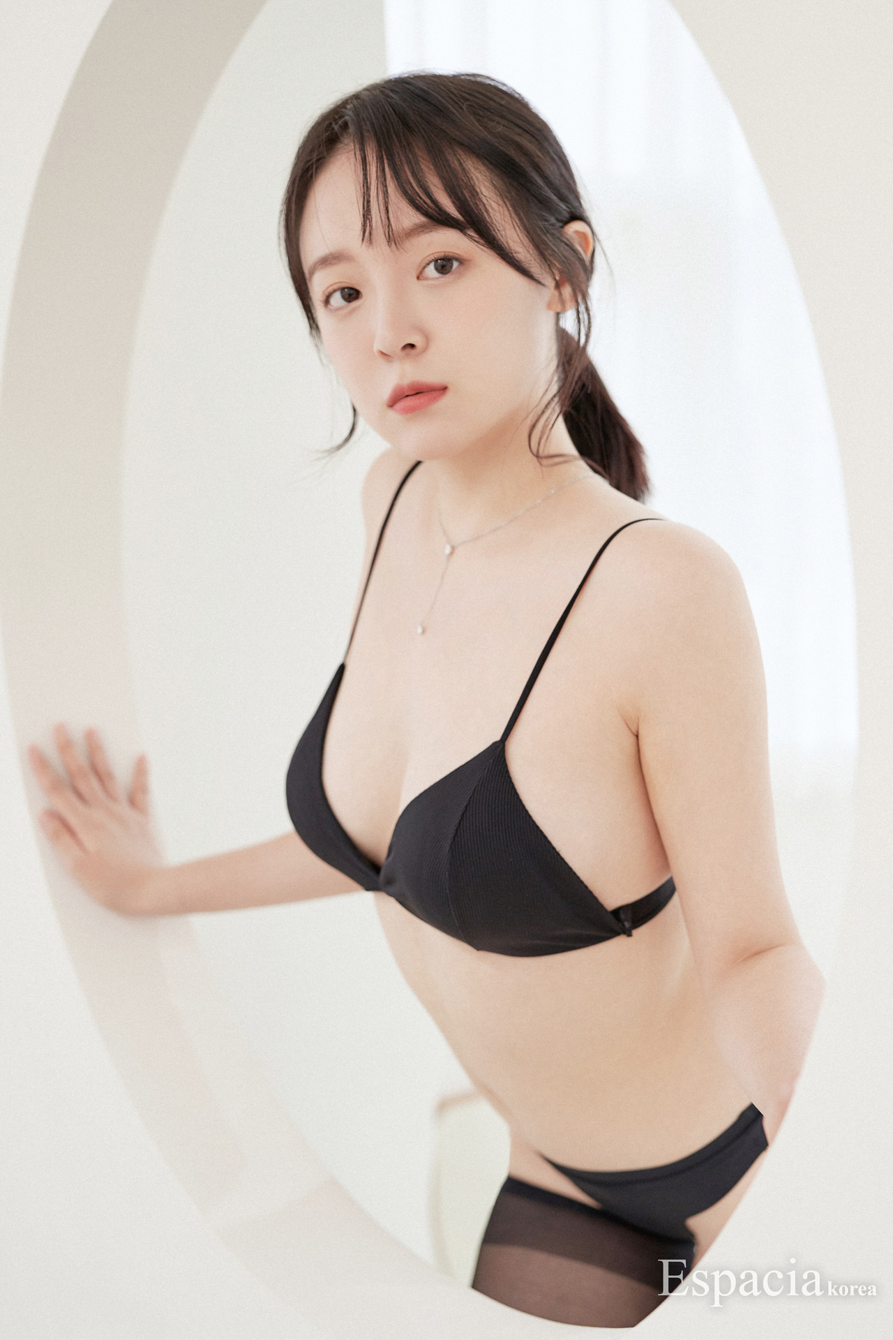 HYUNIE 혀니, [Espacia Korea] ESP#001 27