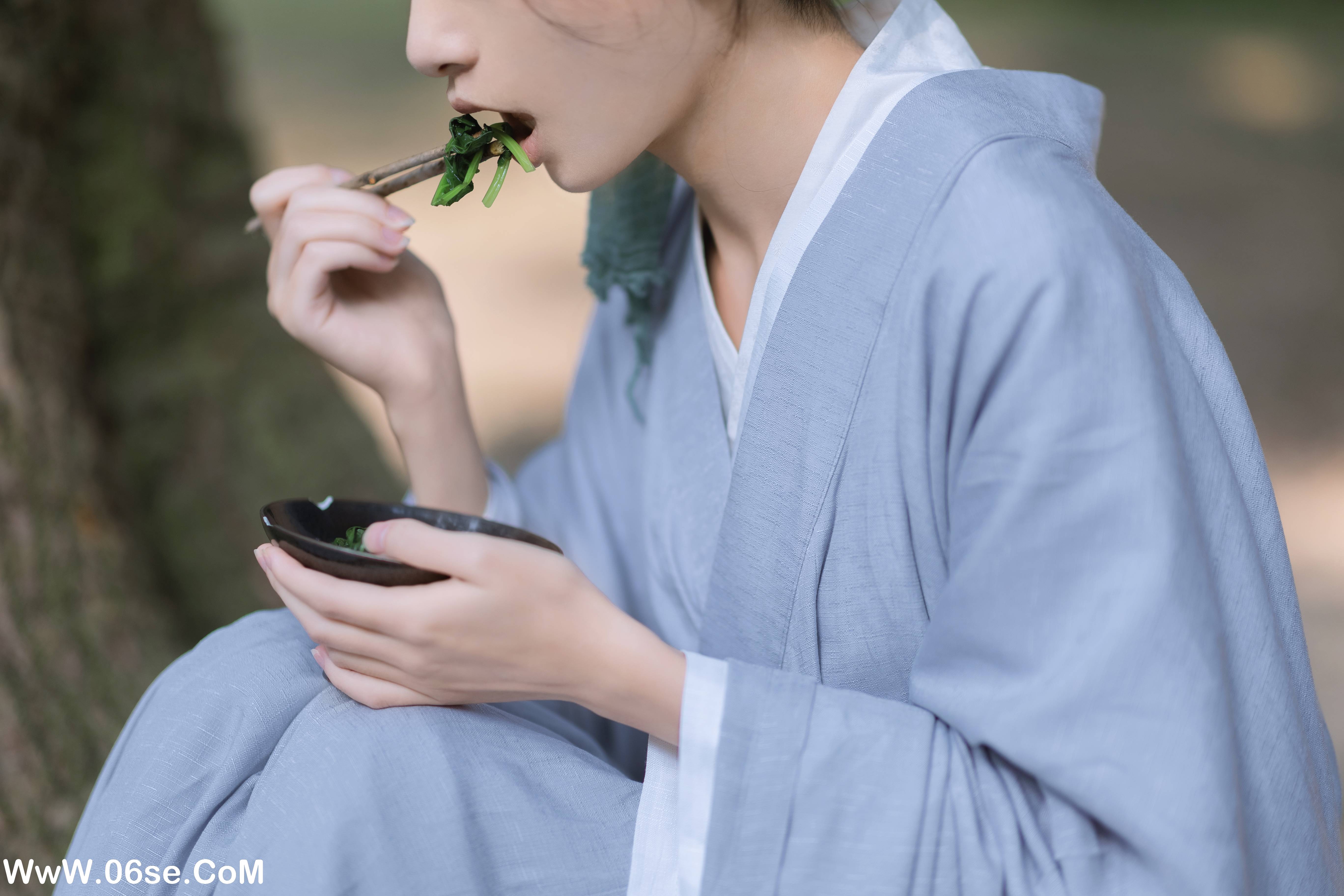图片[18]-[YITUYU艺图语]2022.11.25 王宝钏挖野菜 眸小妖[28+1P／262MB]-六色网