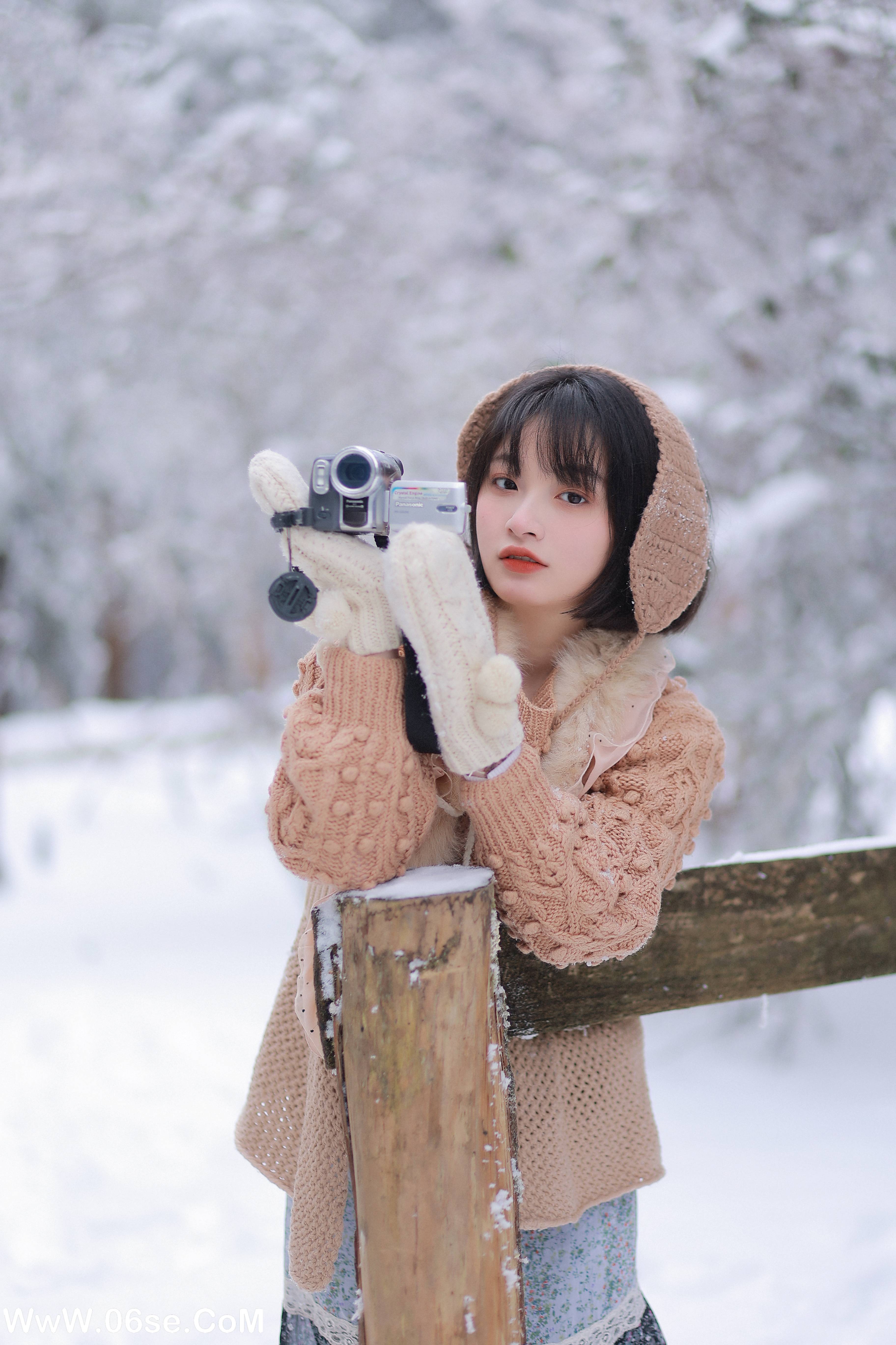 图片[23]-[YITUYU艺图语]2022.09.17 嘿，一起来玩雪。 耳元在减肥[25+1P／311MB]-六色网