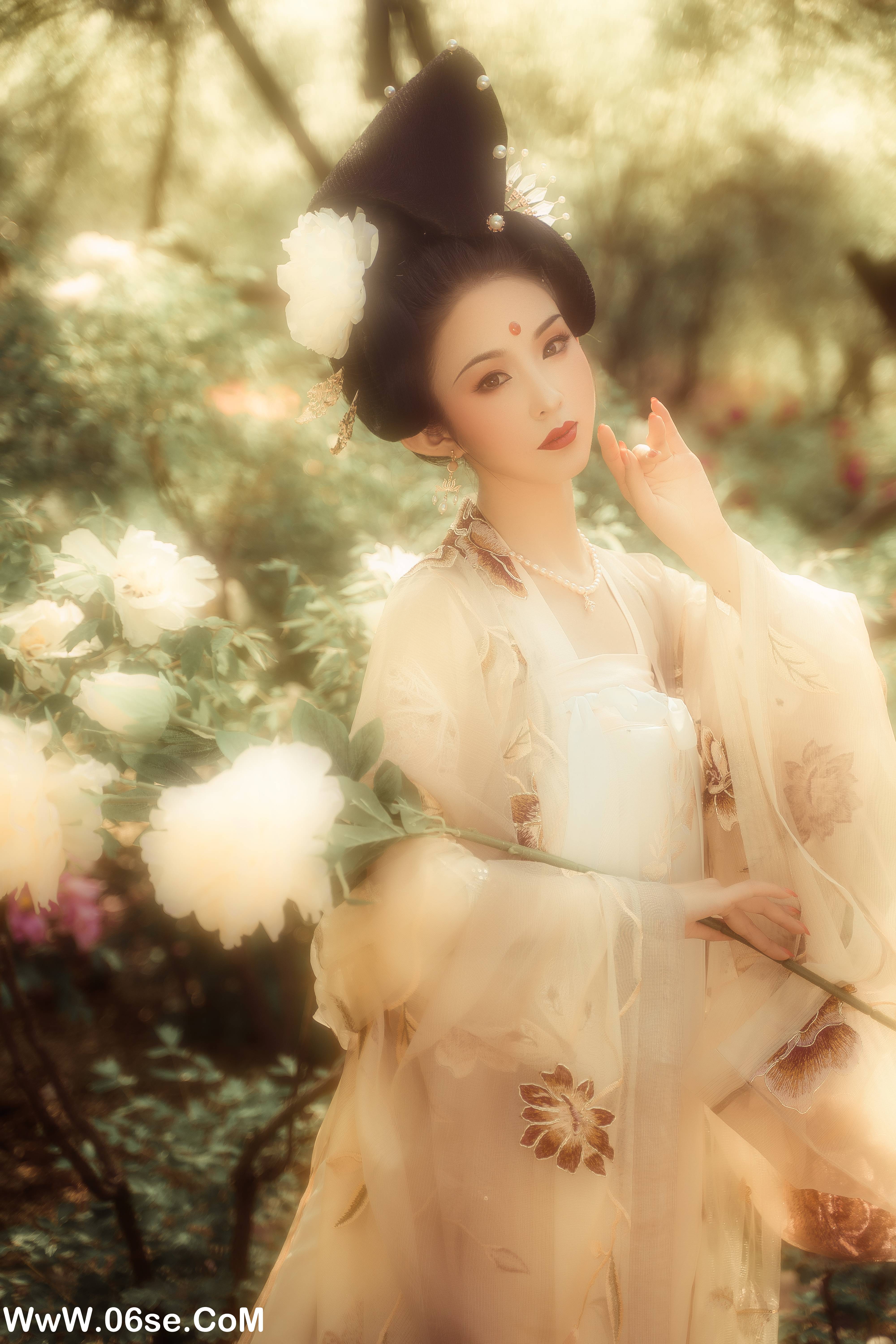 图片[25]-[YITUYU艺图语]2022.09.20 花想容 笔墨瞎伺候[34+1P／270MB]-六色网
