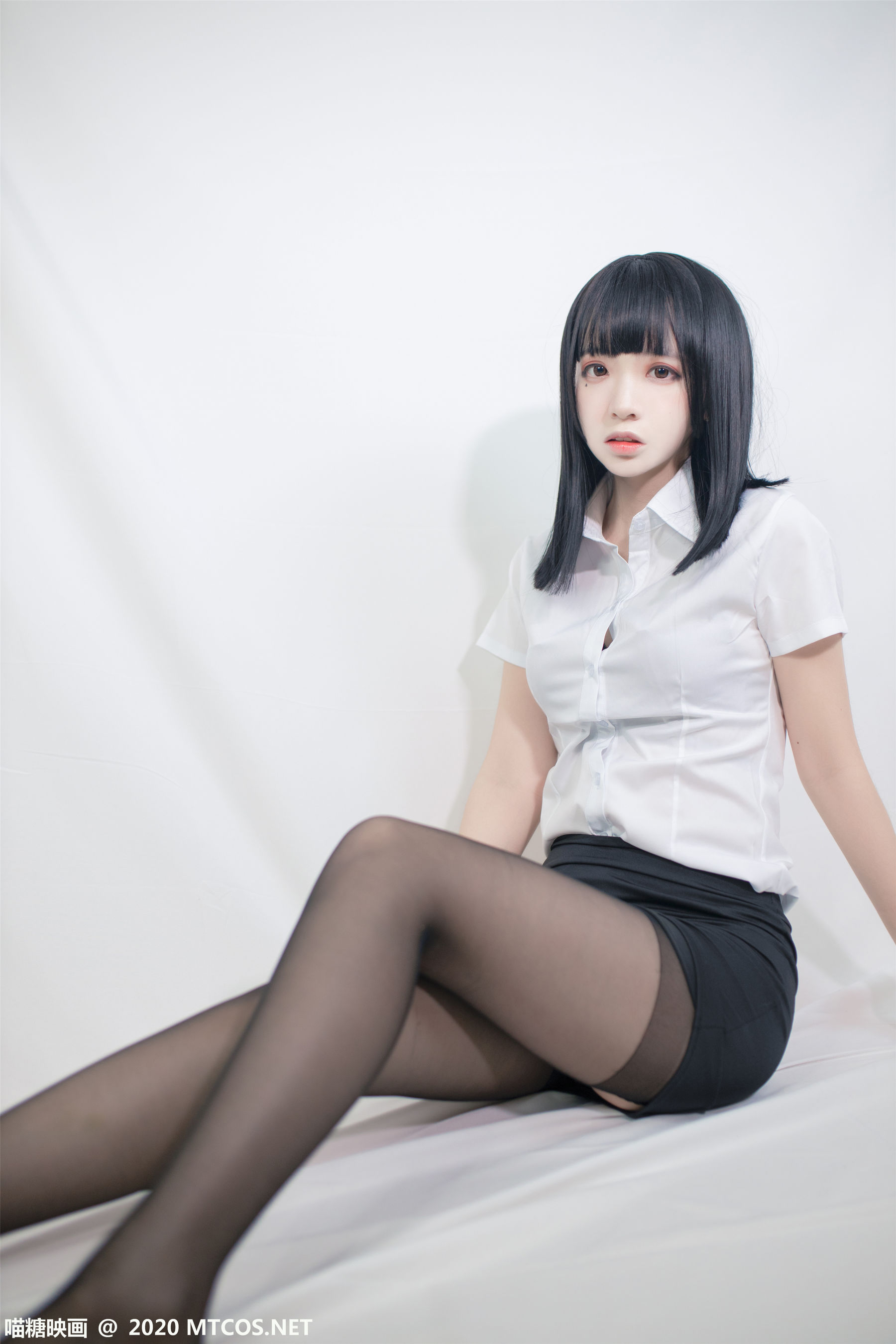 [喵糖映画]_VOL.291_疯猫ss_OL制服-写真图集共11P 2