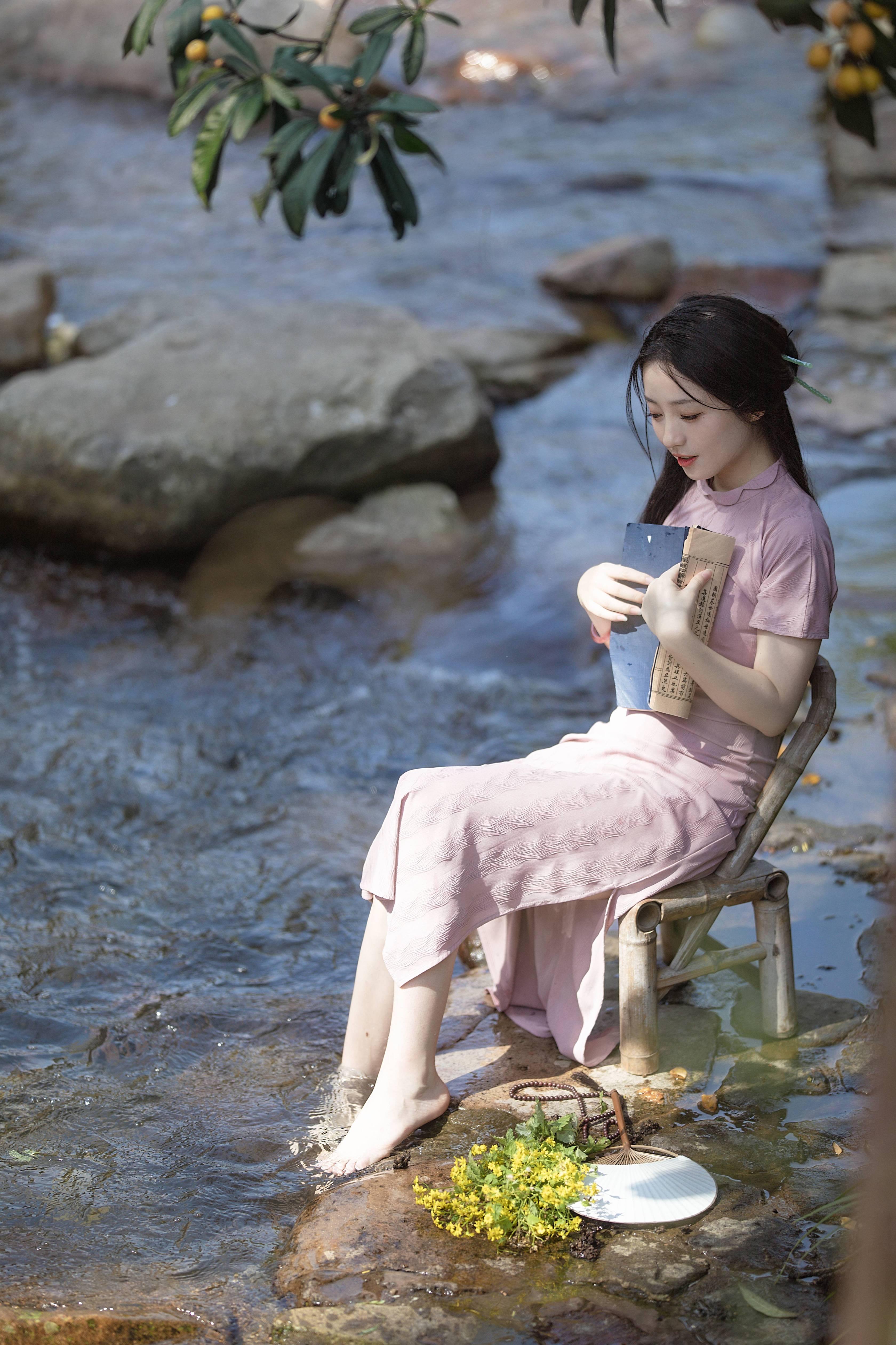 图片[20]-[YITUYU艺图语]2022.08.26 凉夏 小温暖想要个大太阳[19+1P／346MB]-六色网