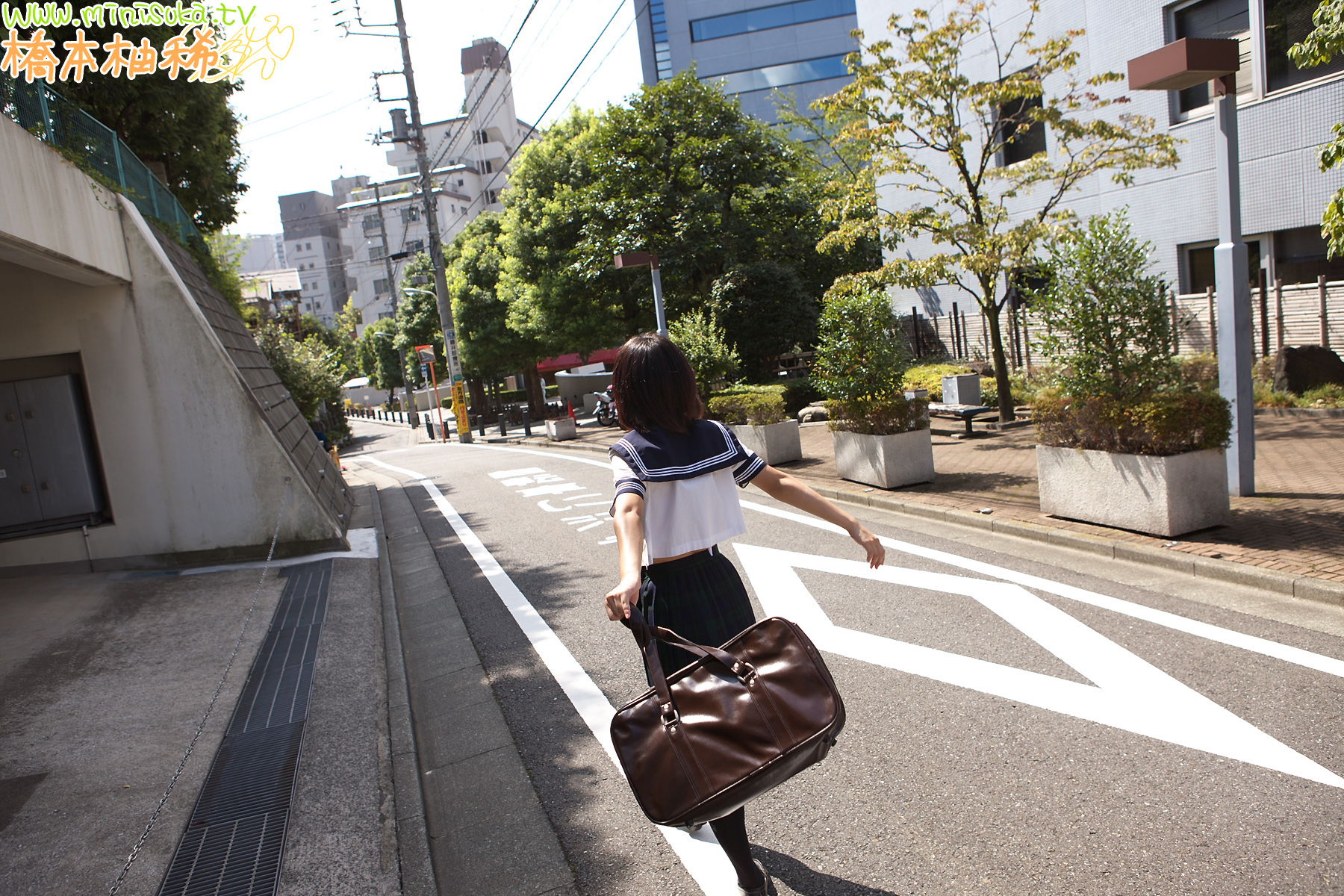 [Image: eef758ecc694c049449d0.jpg]