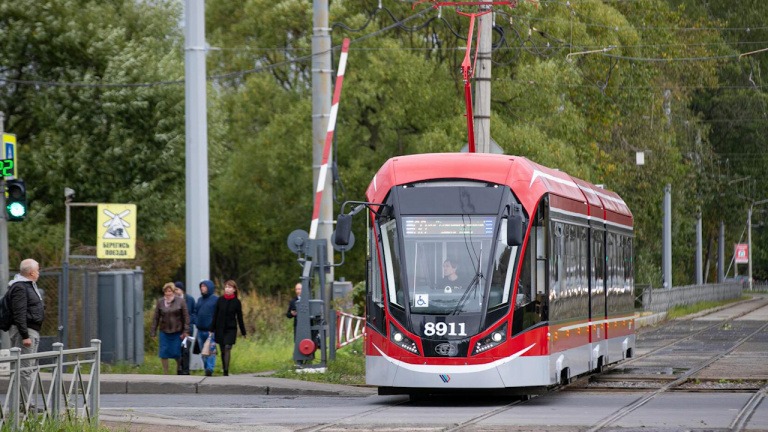 В Петербурге завершили разработку проекта скоростного трамвая до Славянки