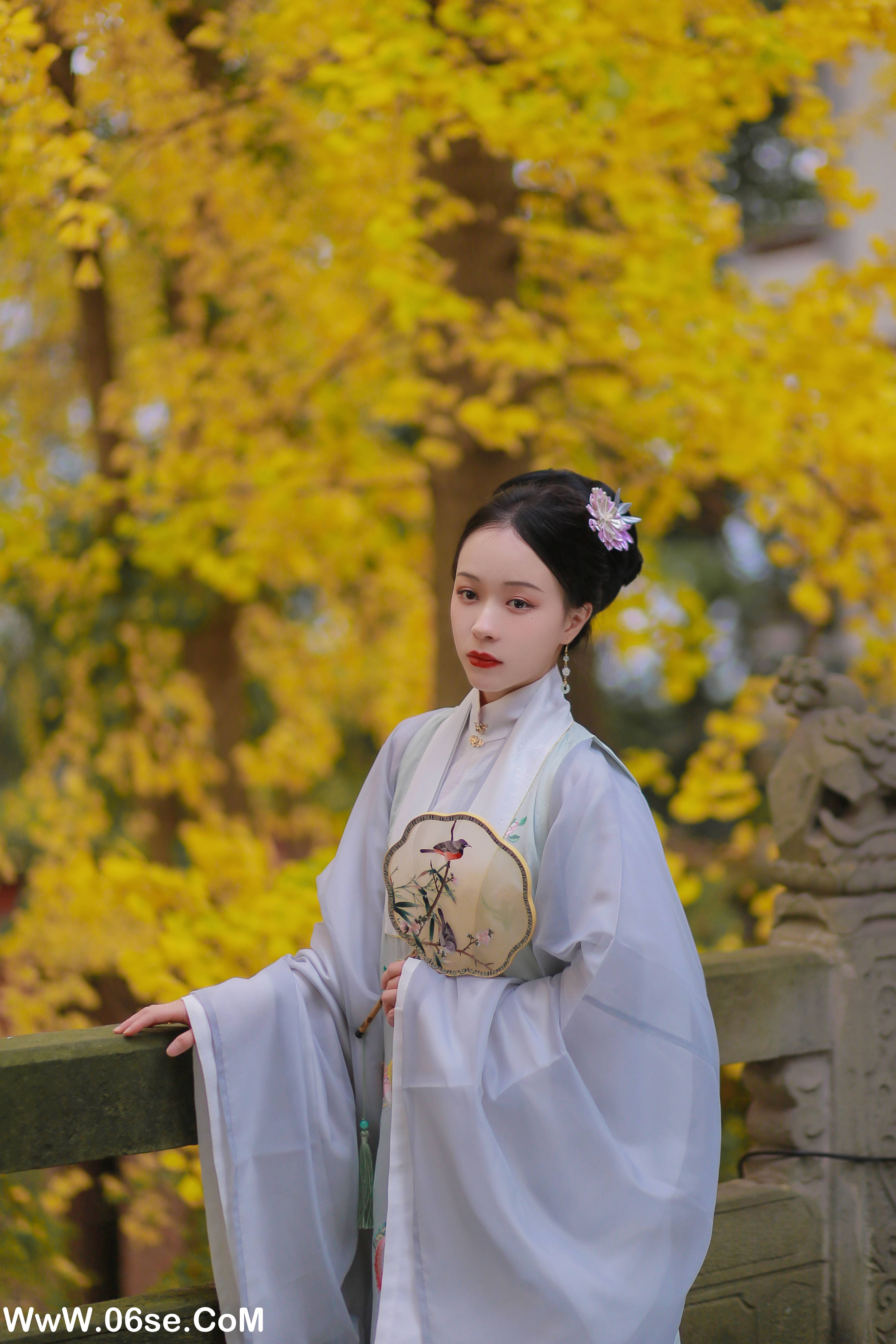 图片[32]-[YITUYU艺图语]2022.02.17 银杏歌 花泽阮阮[34+1P／353MB]-六色网