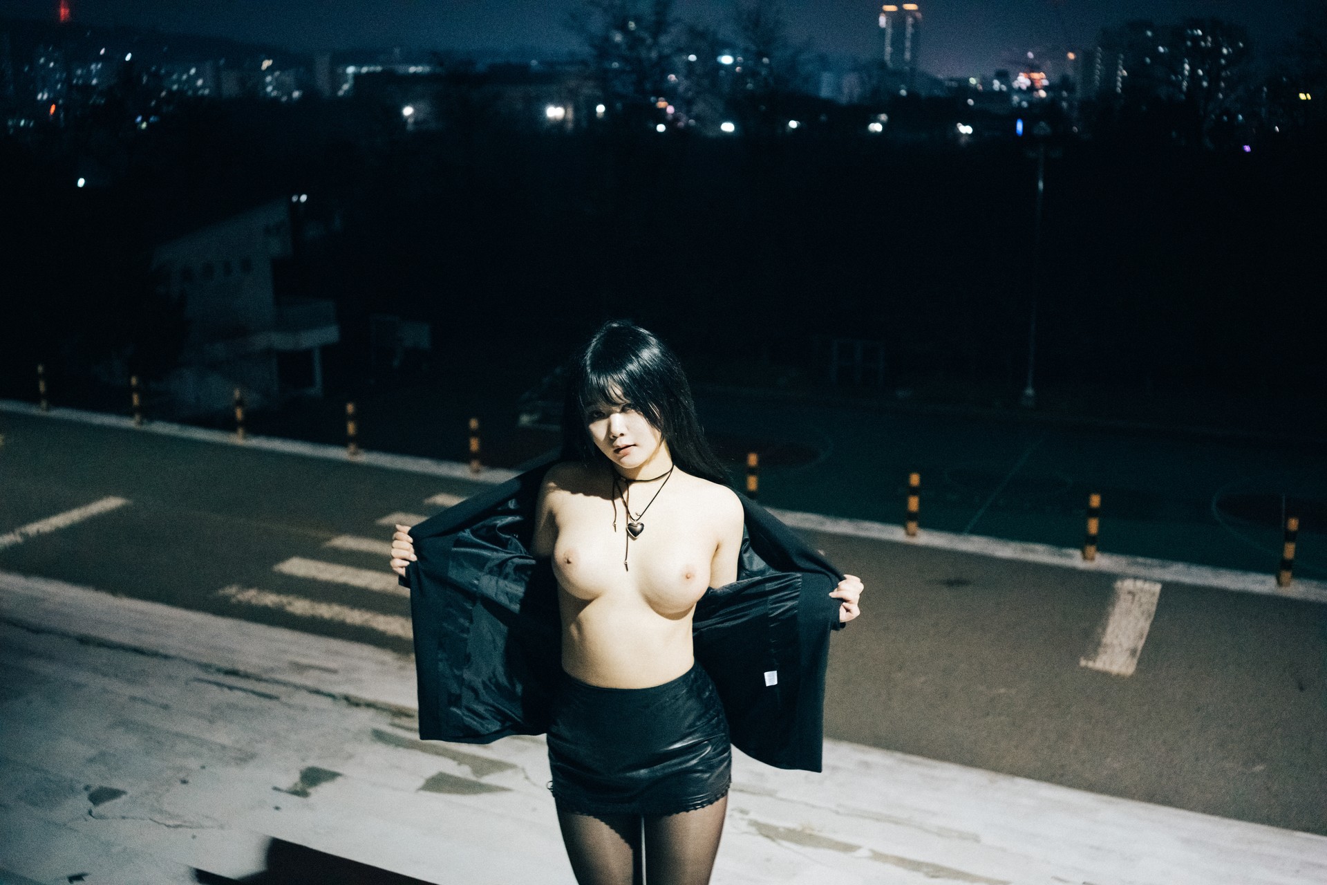 ZIA.Kwon 권지아, [Loozy] XXX At Night Road Set.01 22
