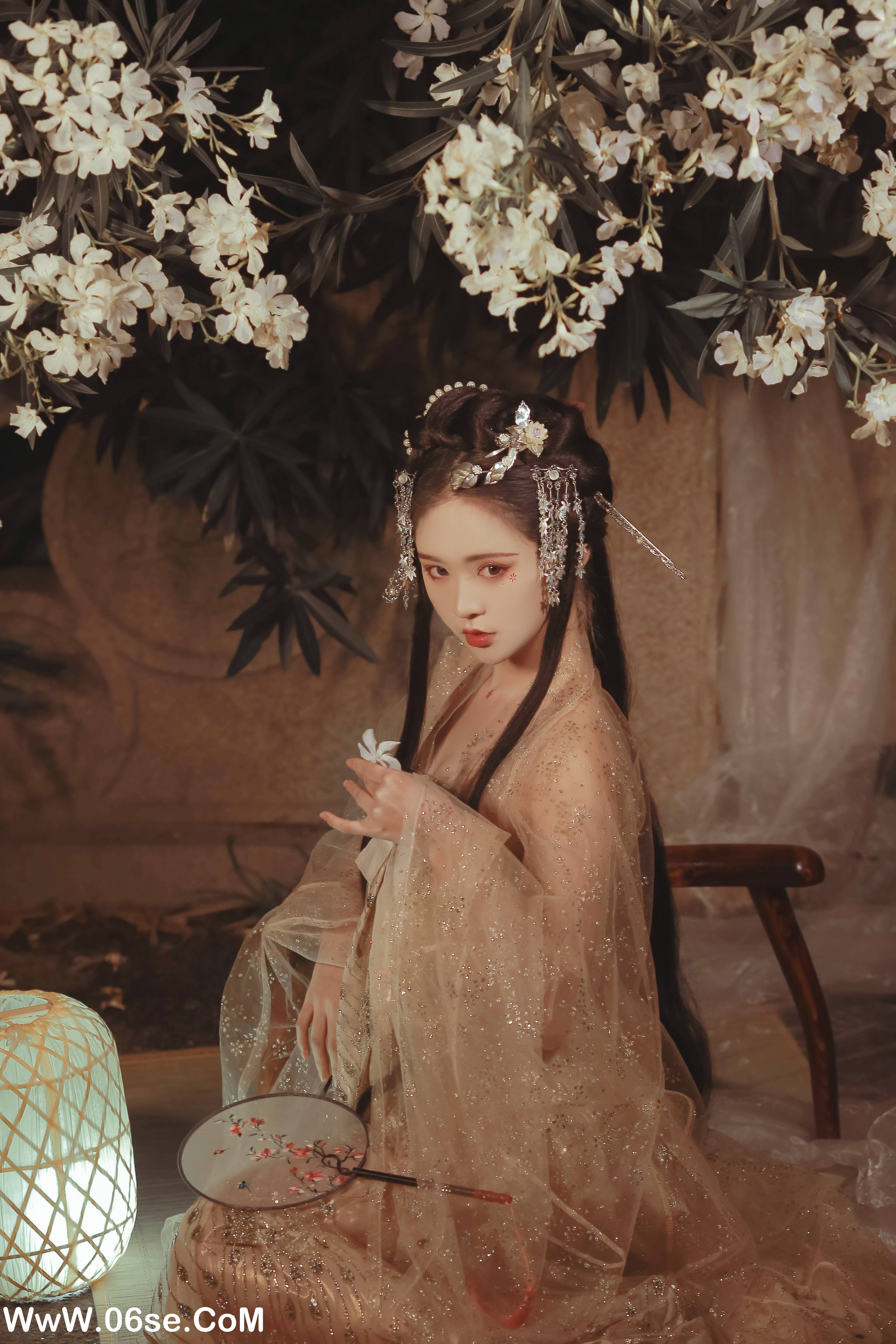 图片[11]-[YITUYU艺图语]2022.11.30 满身花影倩人扶 奶文文[22+1P／109MB]-六色网