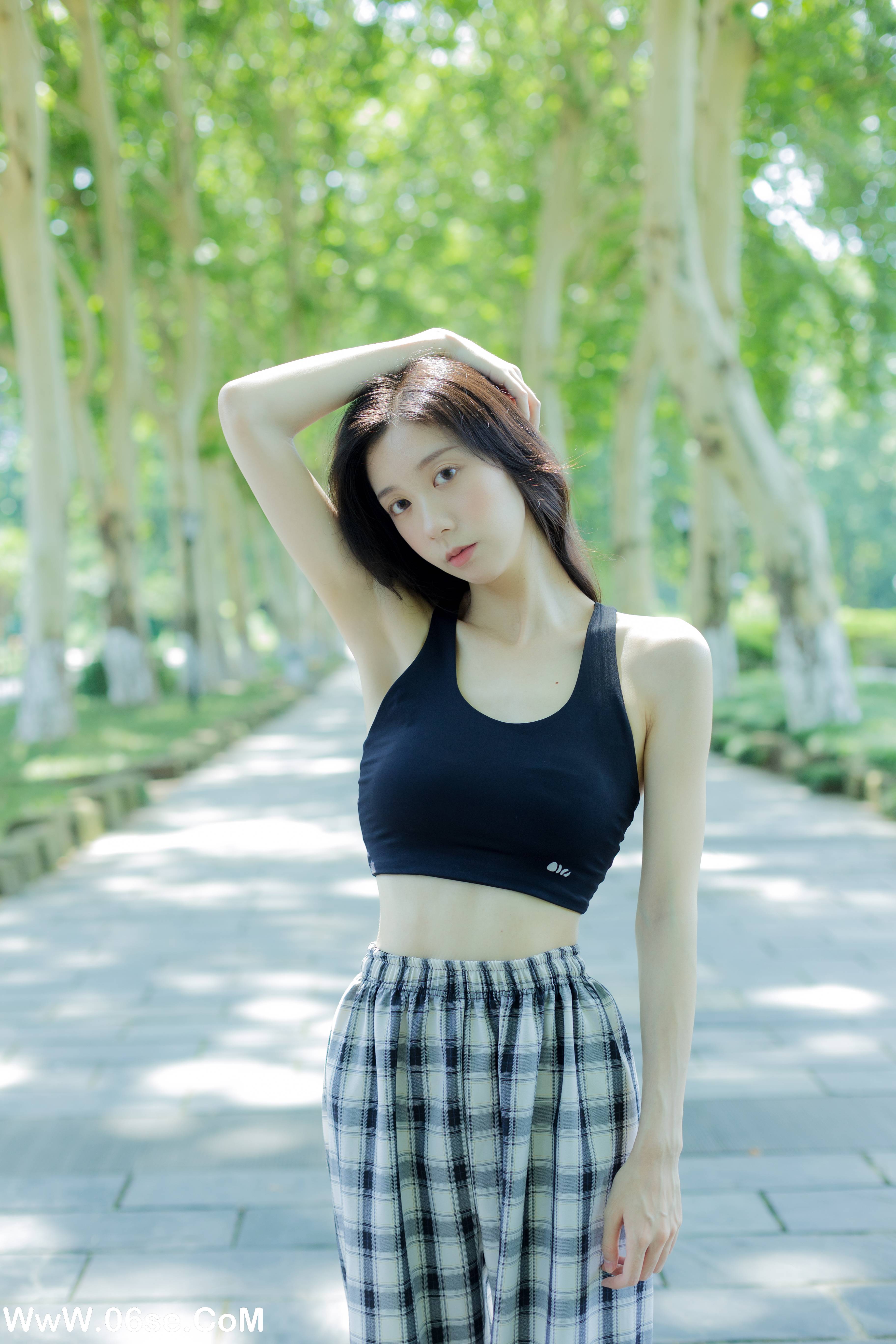 图片[27]-[YITUYU艺图语]2022.09.08 晨练日 饲猫少女-[26+1P／237MB]-六色网