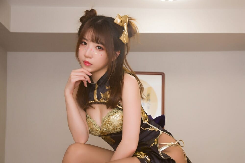 小巫女露娜-金丝旗袍 [28P] 14