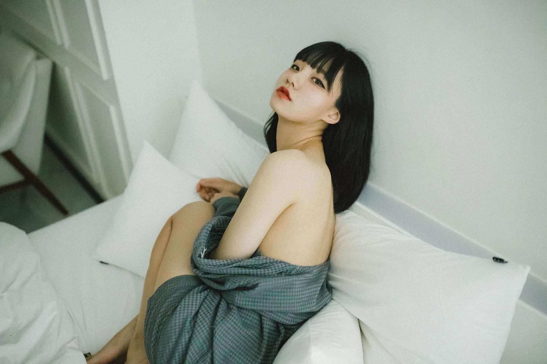 Jeong Jenny 정제니, [Moon Night Snap] The First Set.01 8