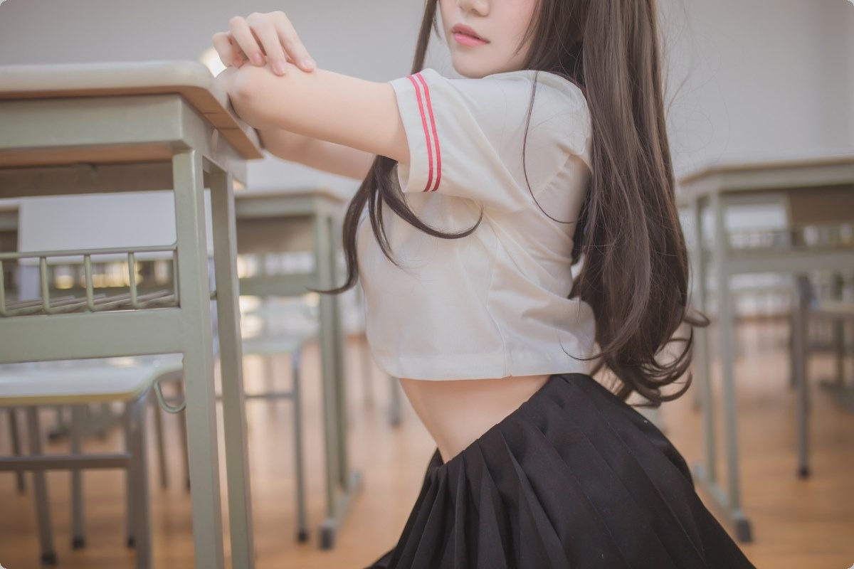 [Cos]宅夏 - 黑丝JK [39P] 38