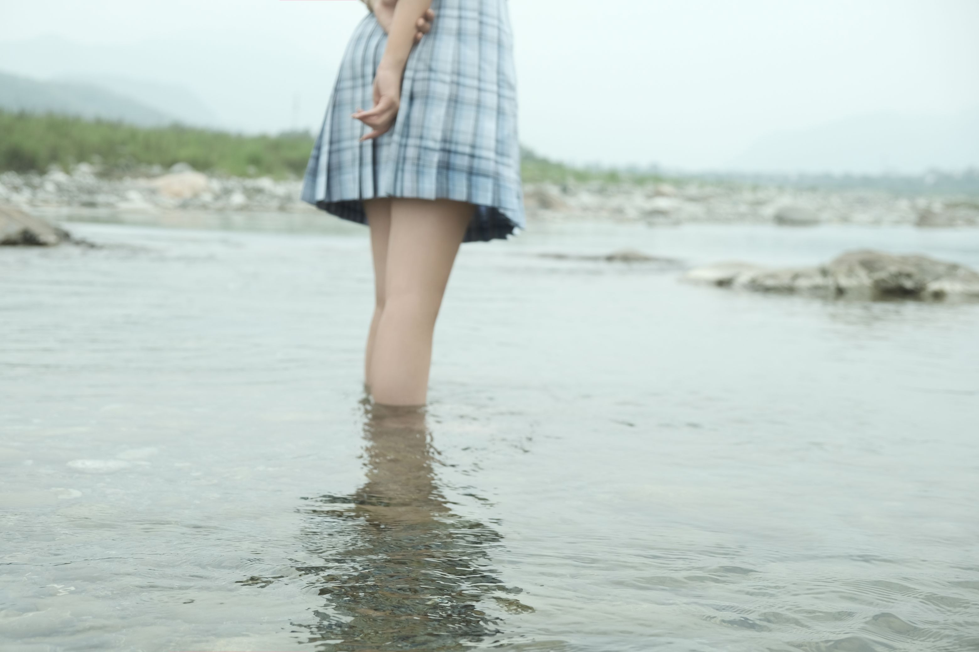 eloise软软 - 河边JK 32