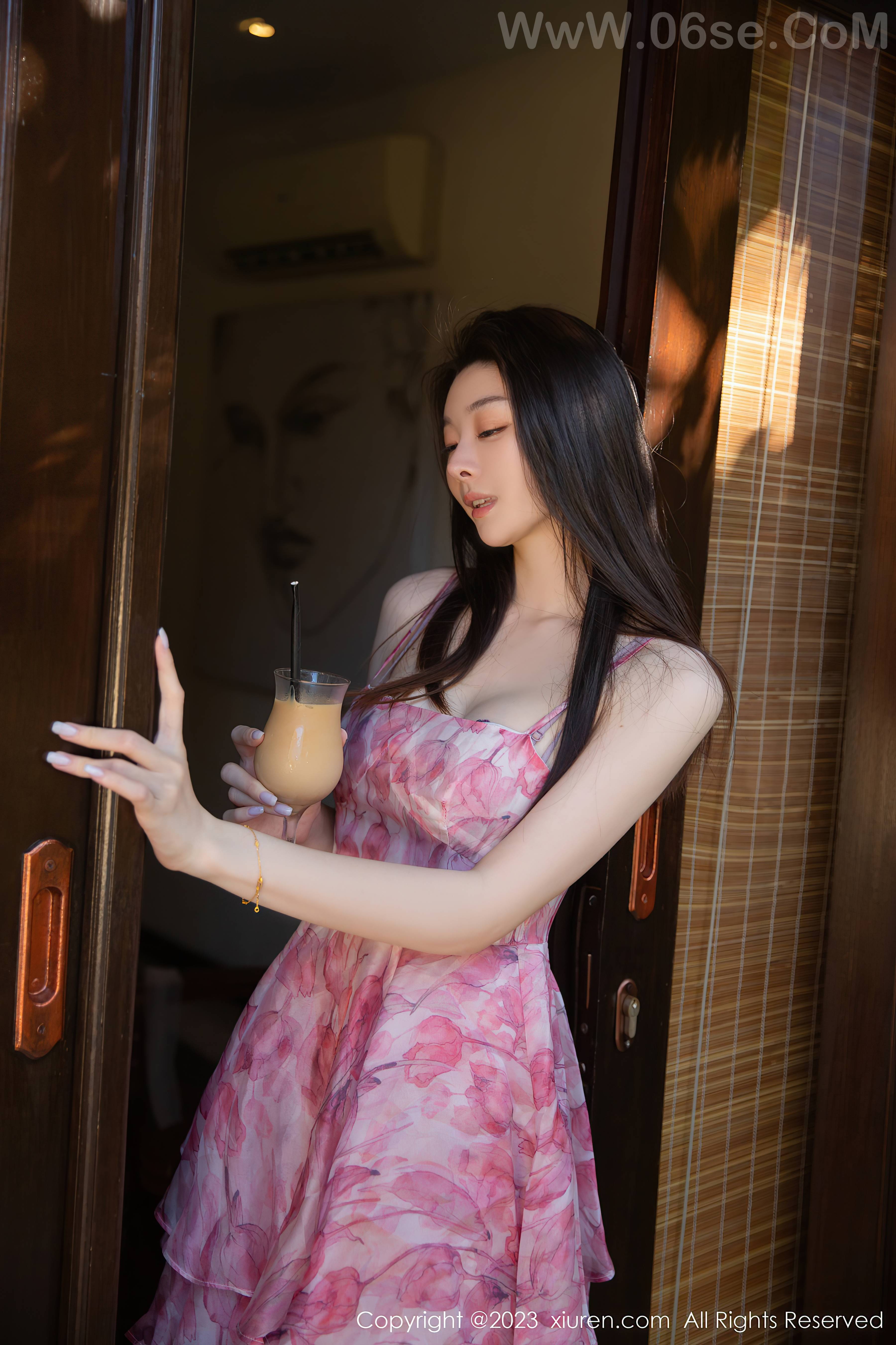 图片[14]-[XiuRen秀人网] 2023.06.30 NO.7006 是小逗逗 泰国旅拍 [80+1P779M]-六色网
