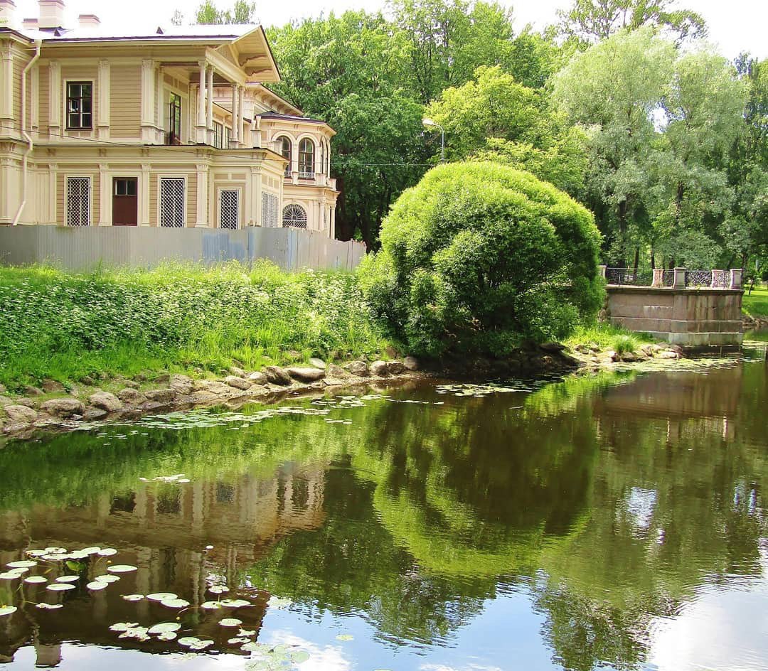 Фото лопухинский сад в санкт петербурге